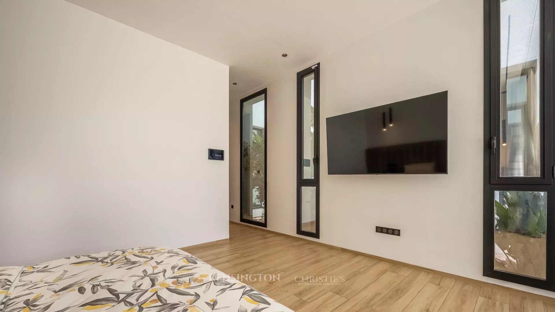 8 Bedroom Villa/Townhouse's Image 40
