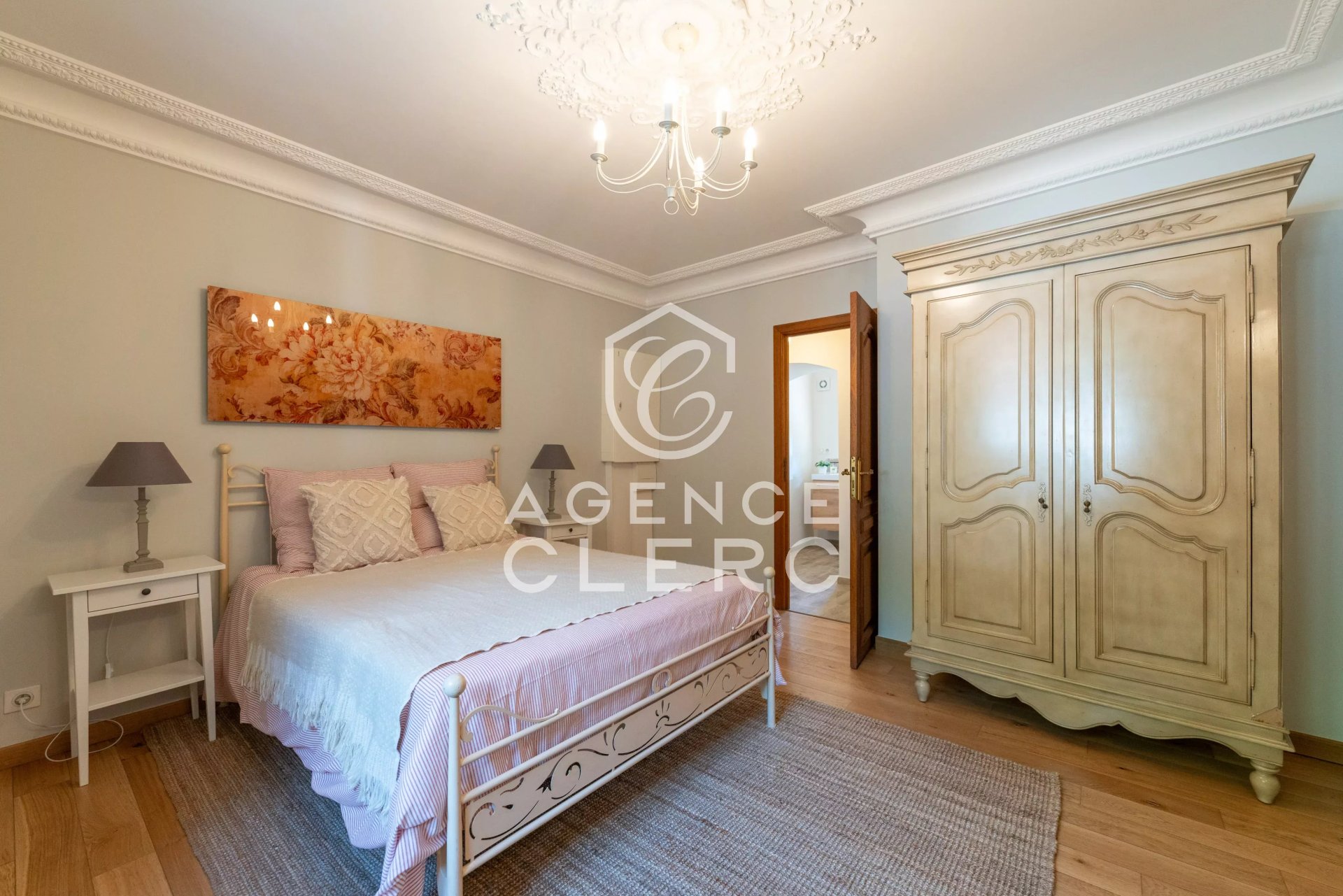 2 Bedroom Apartment/Flat's Image 4