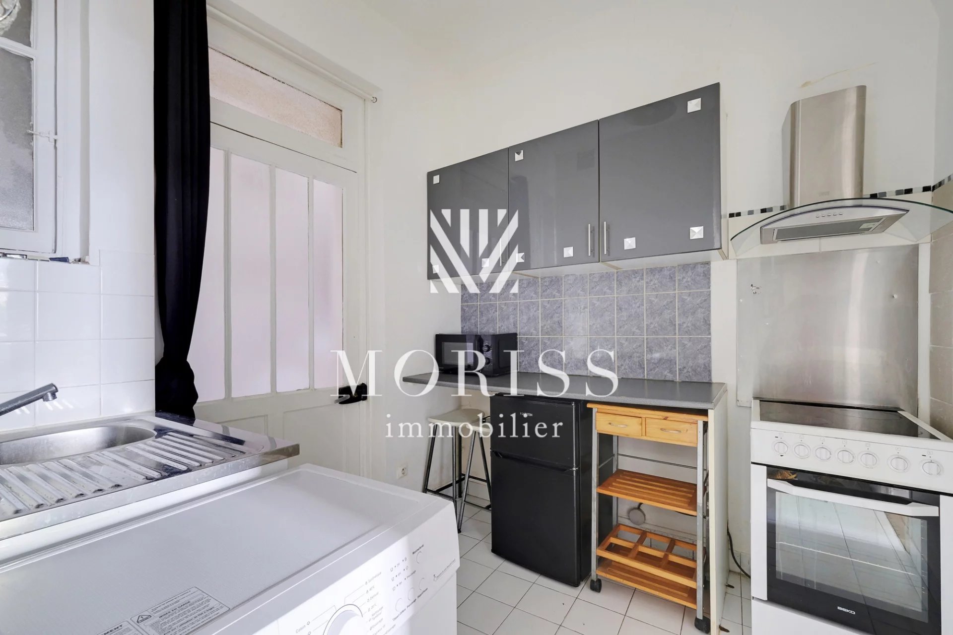 VENTE APPARTEMENT STUDIO AVEC EXTERIEUR - AUTEUIL / EXELMANS - Image Array