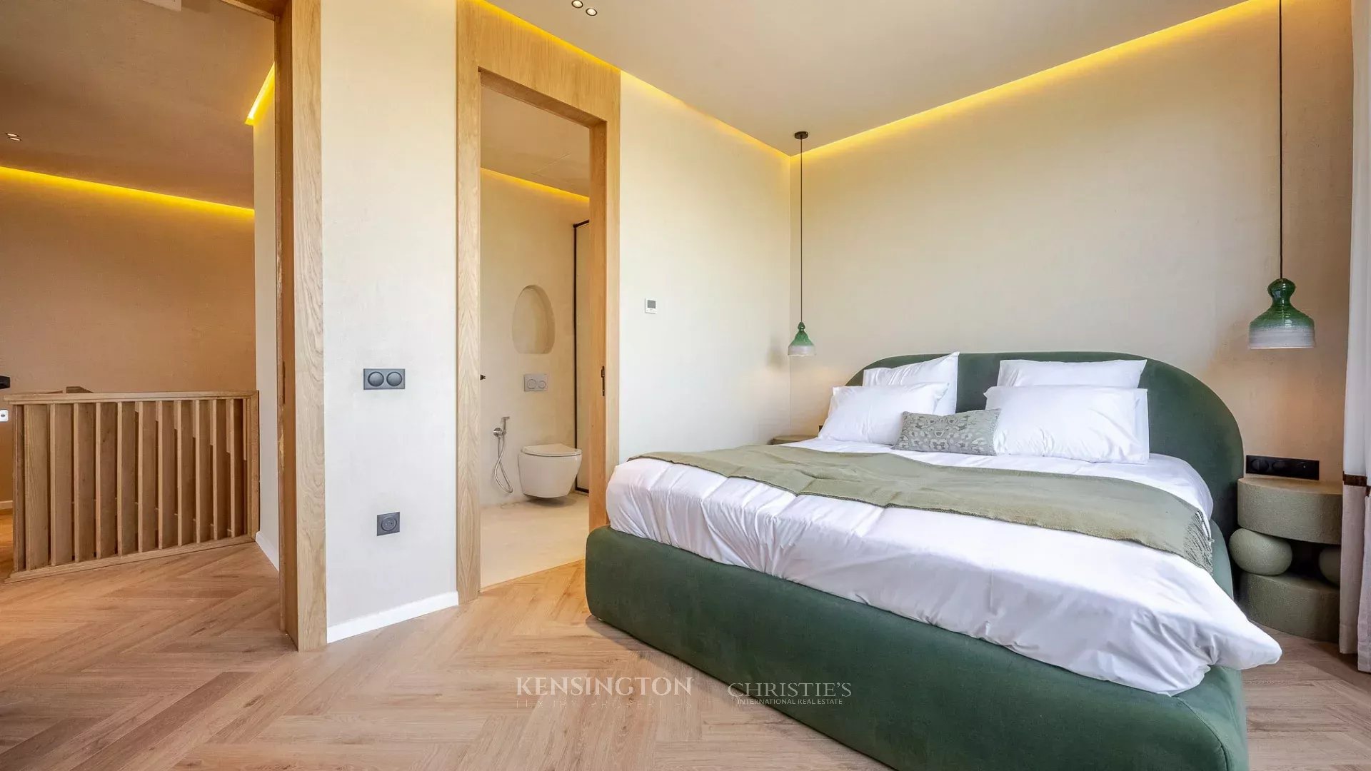5 Bedroom Villa/Townhouse's Image 19