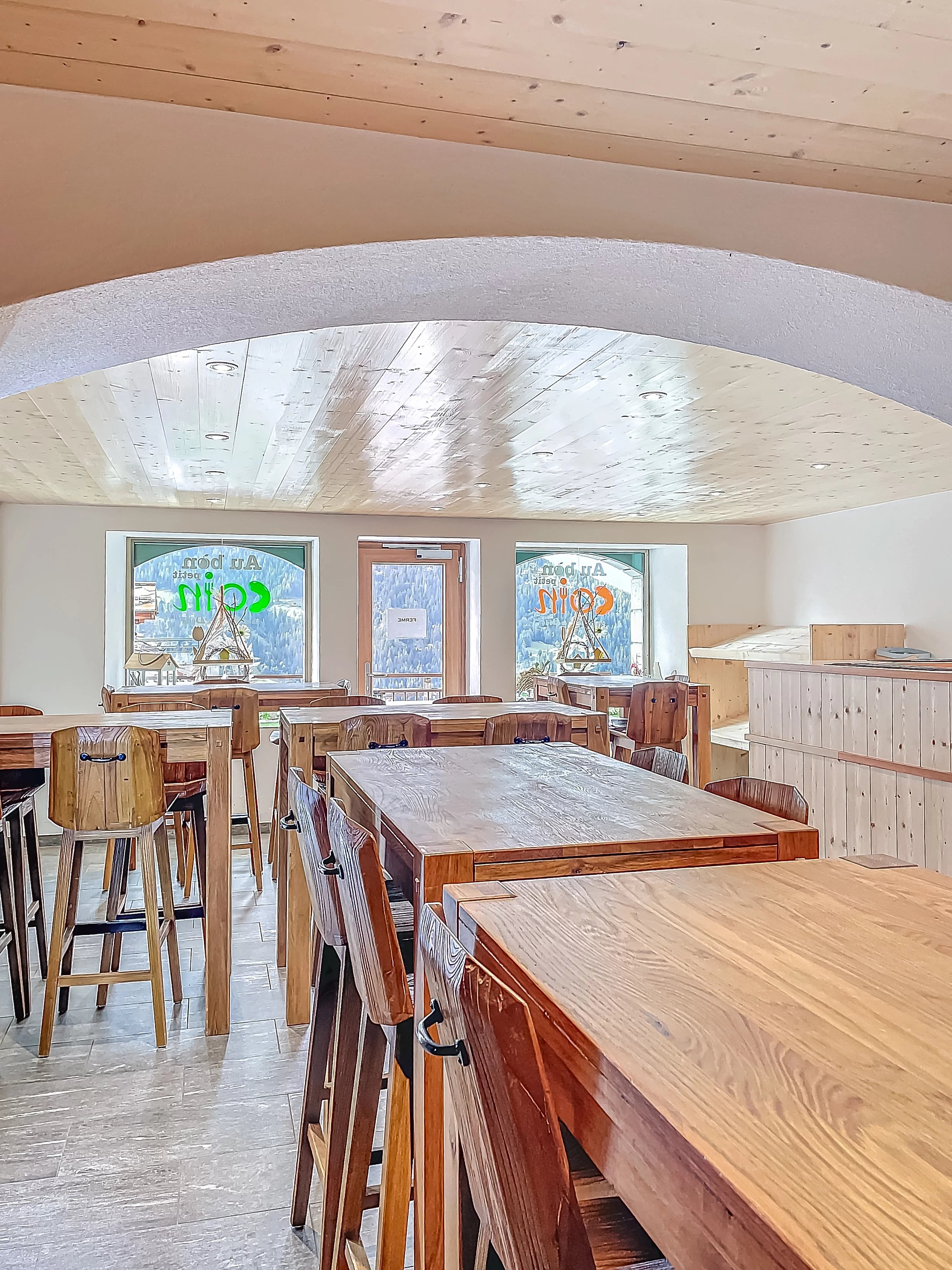 Charmant restaurant rénové dans un village authentique - Photo 5