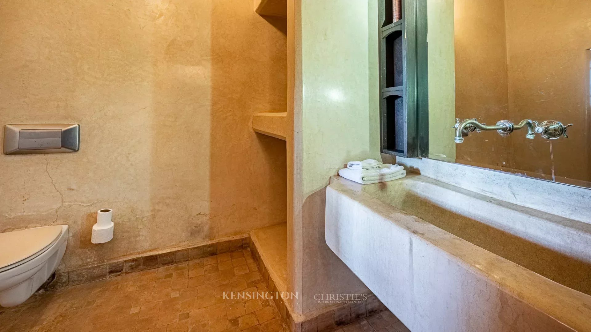 5 Bedroom Villa/Townhouse's Image 44