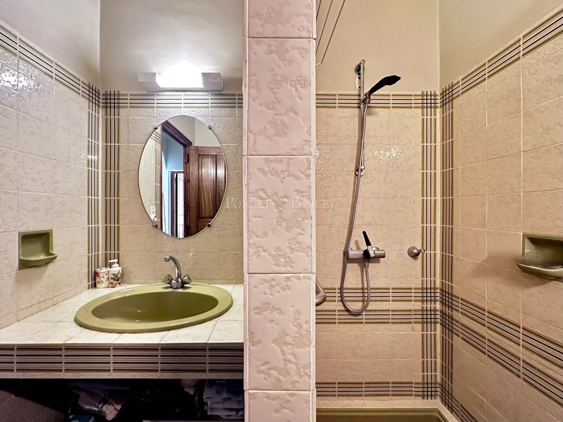 4 Bedroom Villa/Townhouse's Image 18