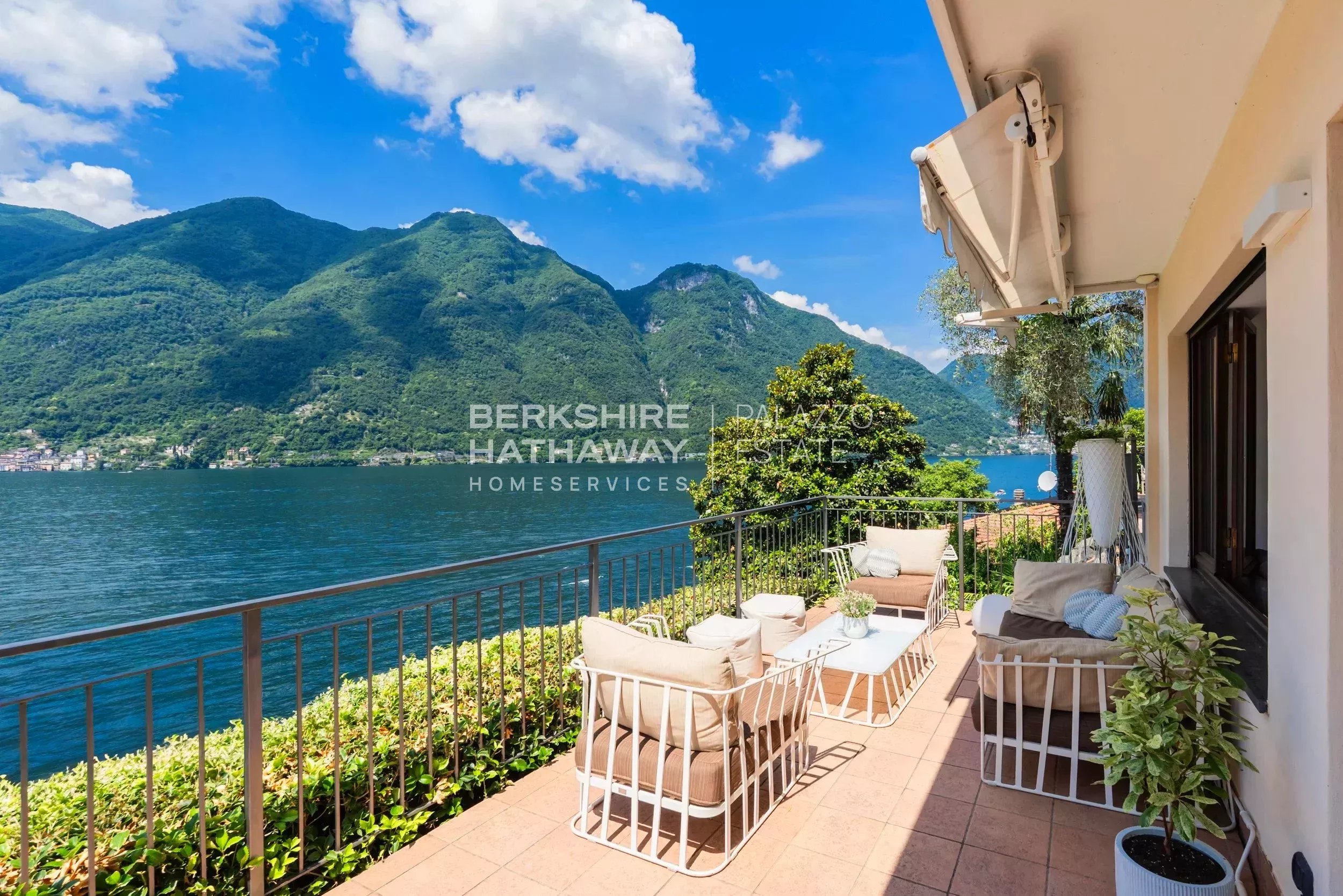 Villa in Nesso - Image 2