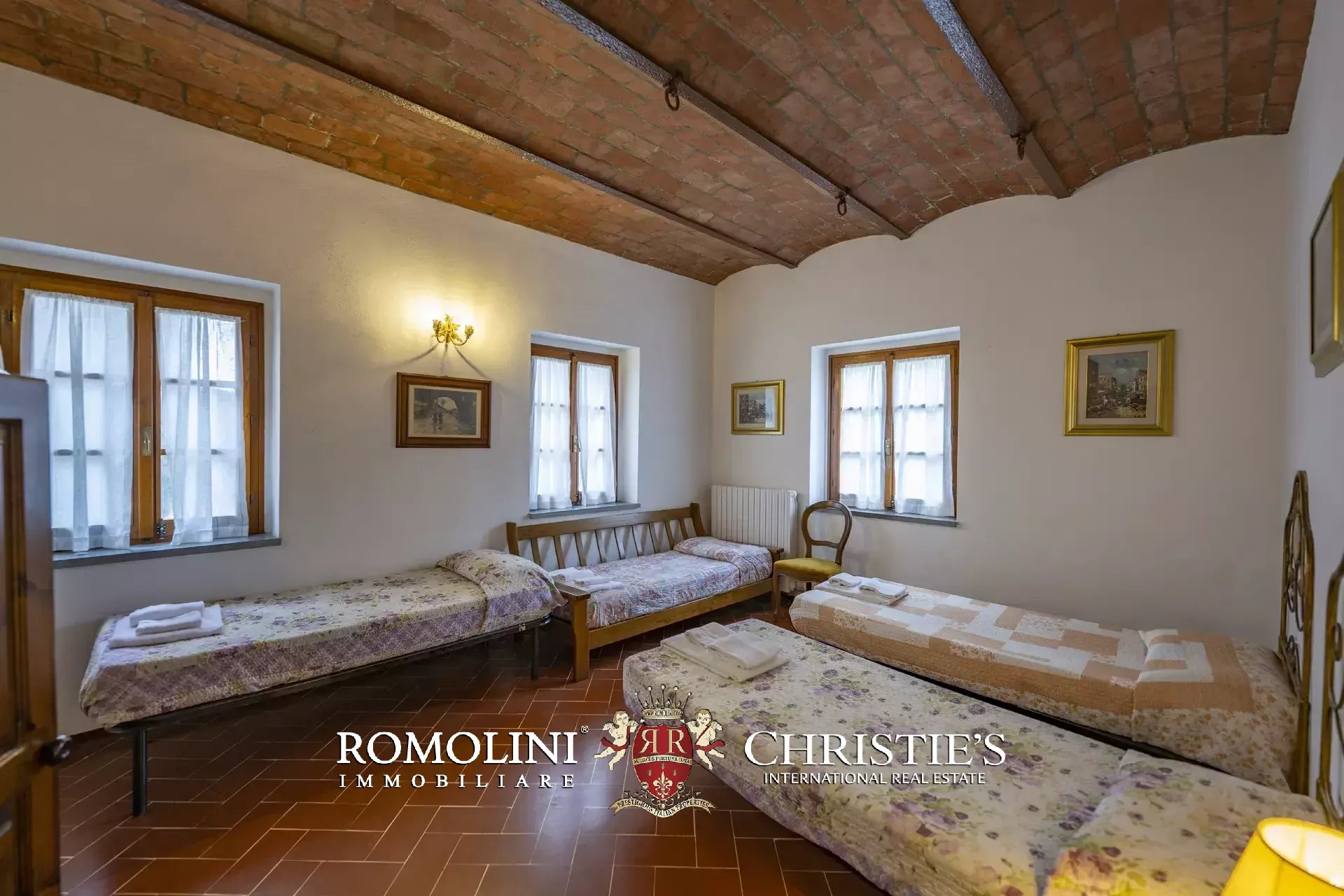 24 Bedroom Villa/Townhouse's Image 72