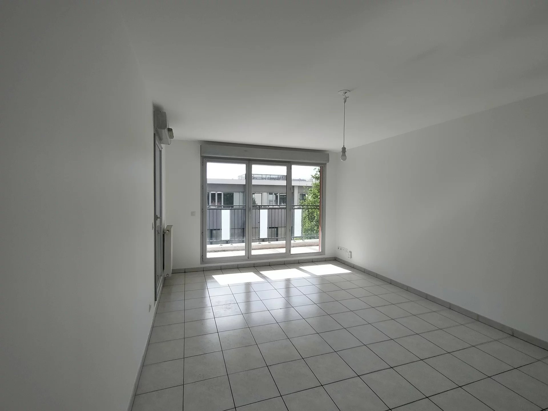 85855572 Location Villeurbanne