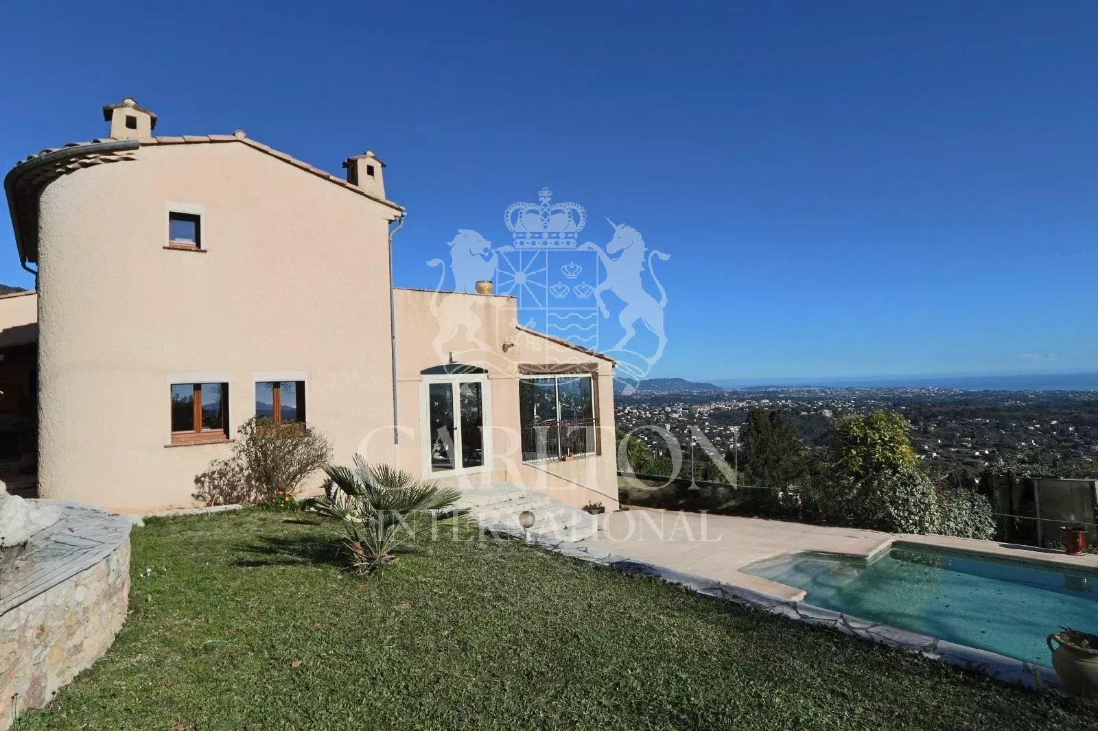 Exclusivité Tourrettes sur Loup Vue Panoramique Mer et Côte d’Azur