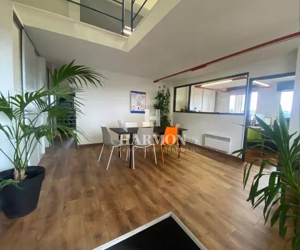 Harmon à louer : Bureau Meublé de 99 m² à Louer à Pau - Photo 2