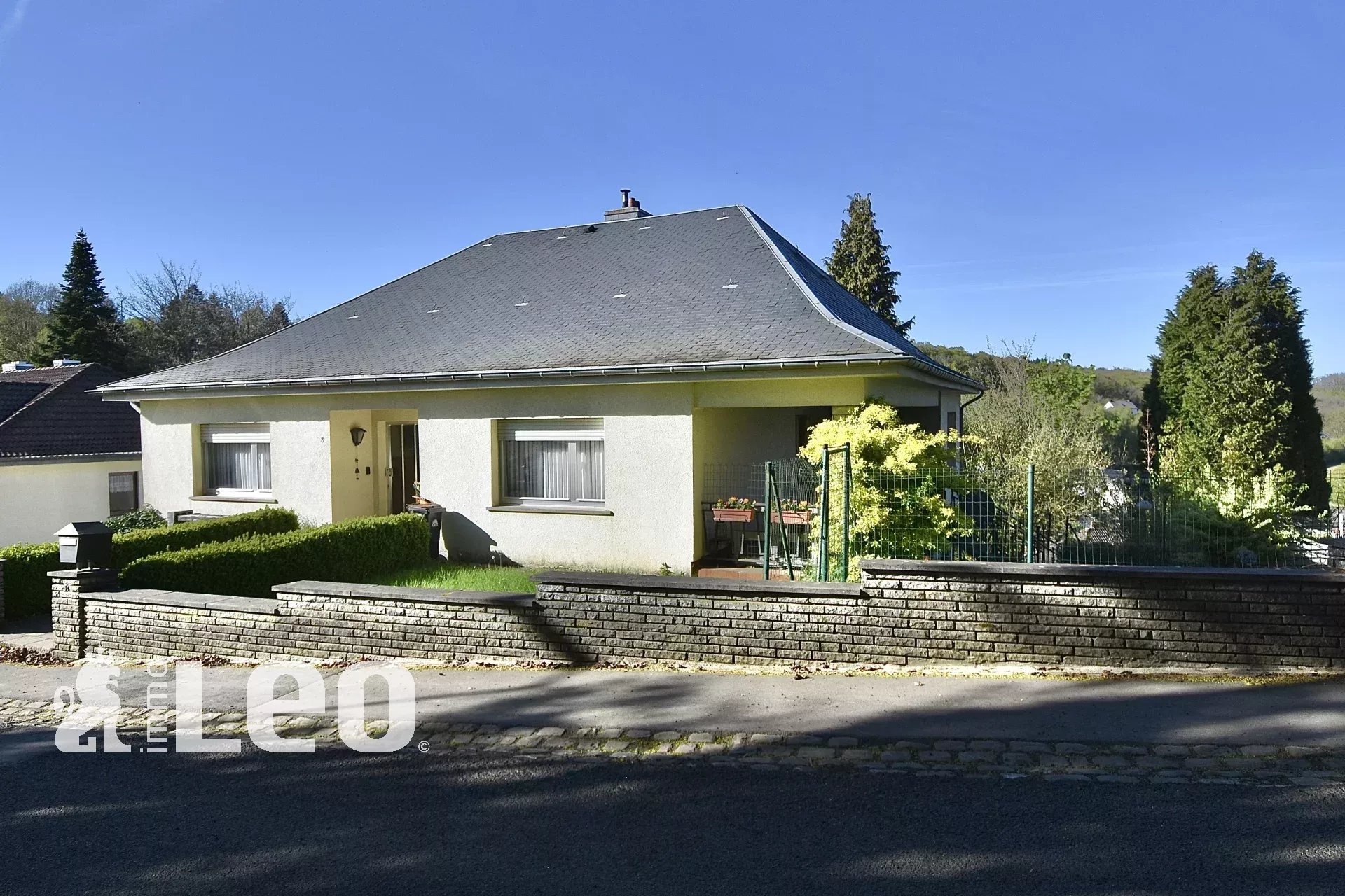 House - Bungalow