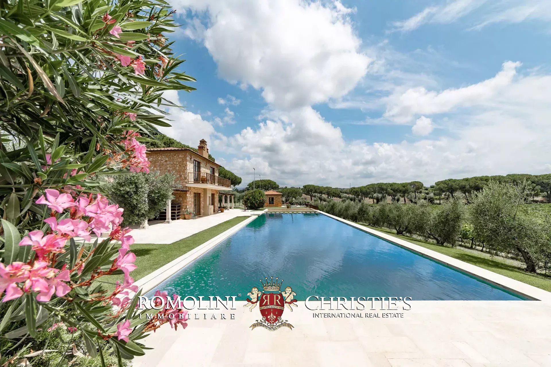 17 Bedroom Villa/Townhouse's Image 55