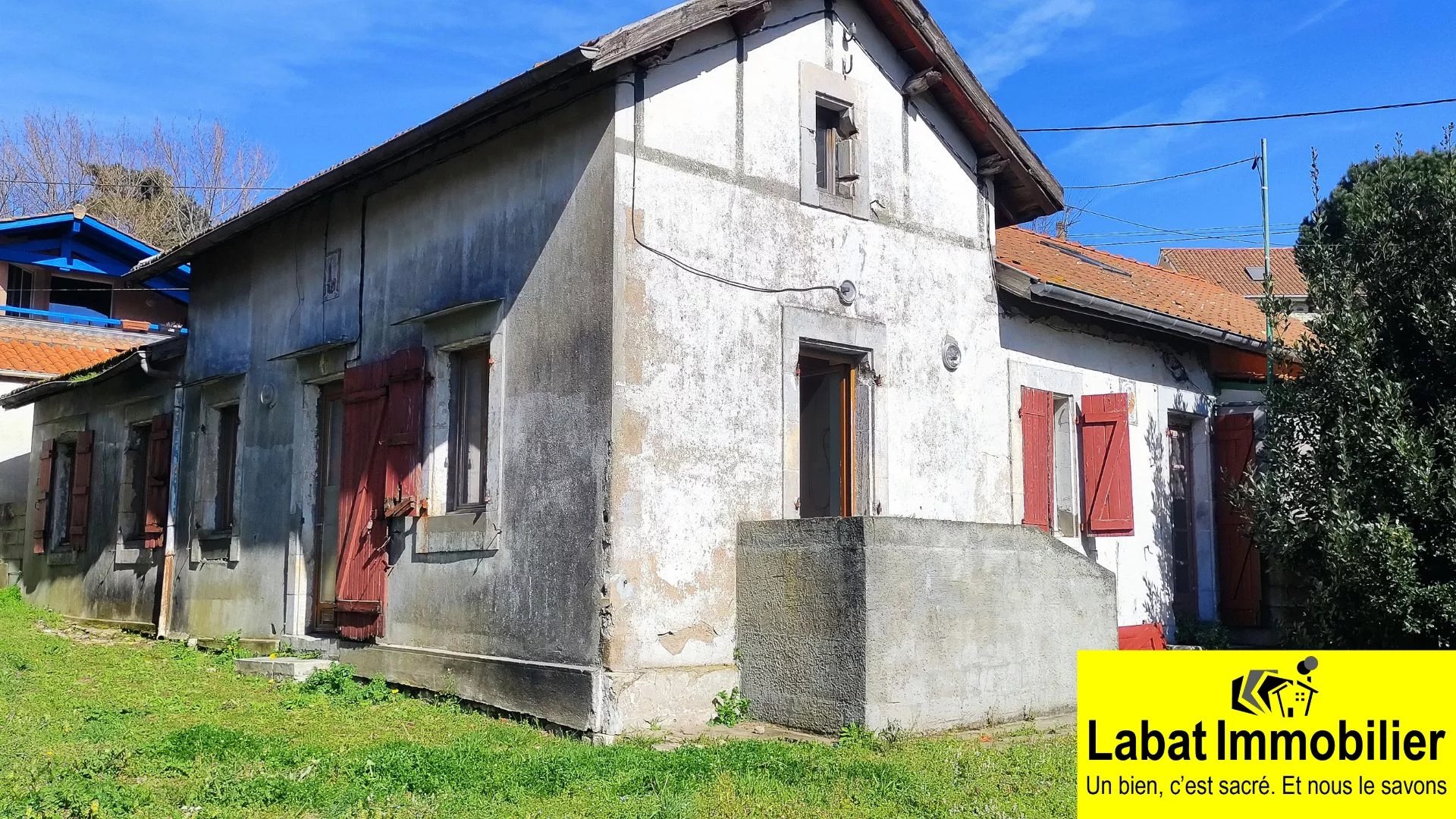 Maison mitoyenne à rénover entierement