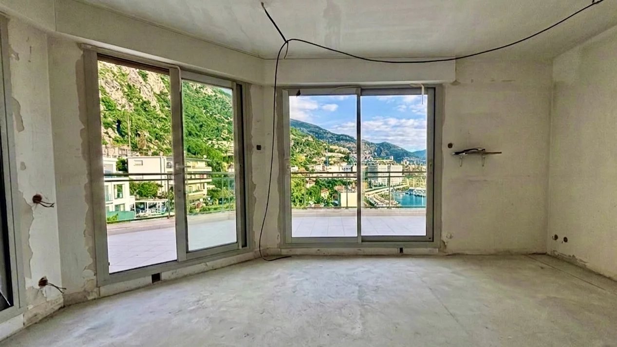 Cap d'Ail 3-room apartment with huge terrace 33 m2  and panoramic sea and Monaco view