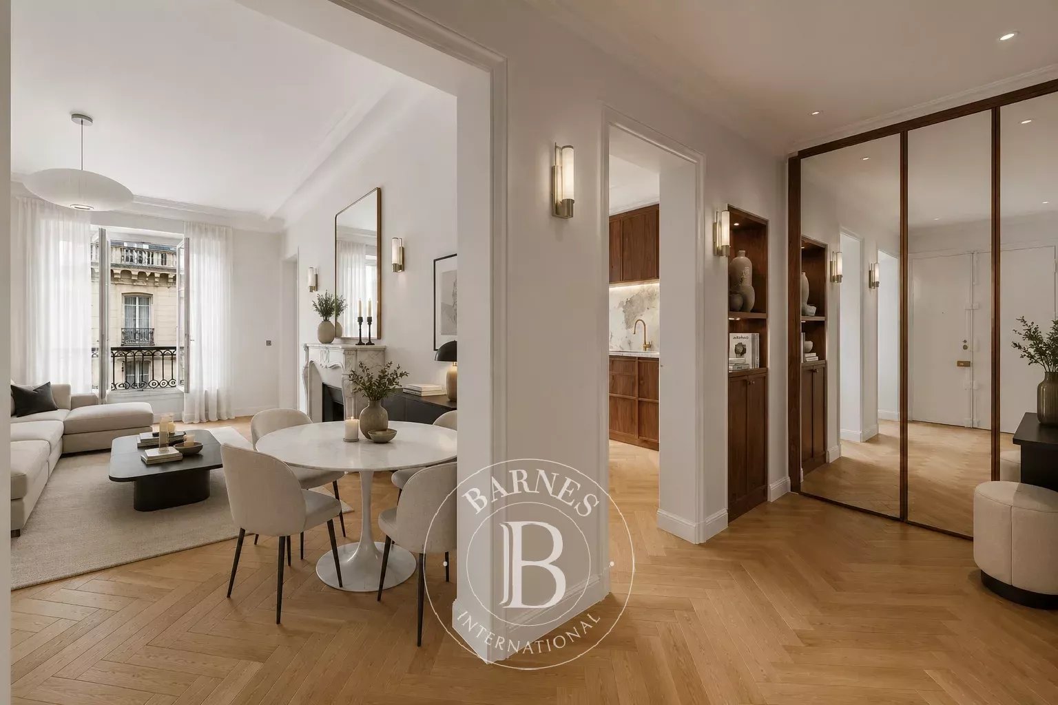 Paris  - Apartment 3 Bedrooms - picture 2