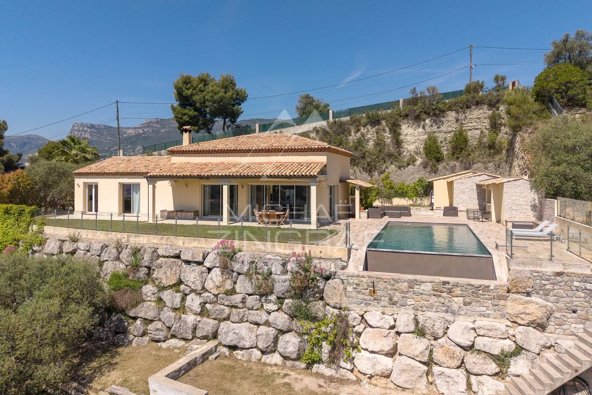 Nice - Saint-Roman de Bellet - Superbe propriété avec piscine et vue panoramique
