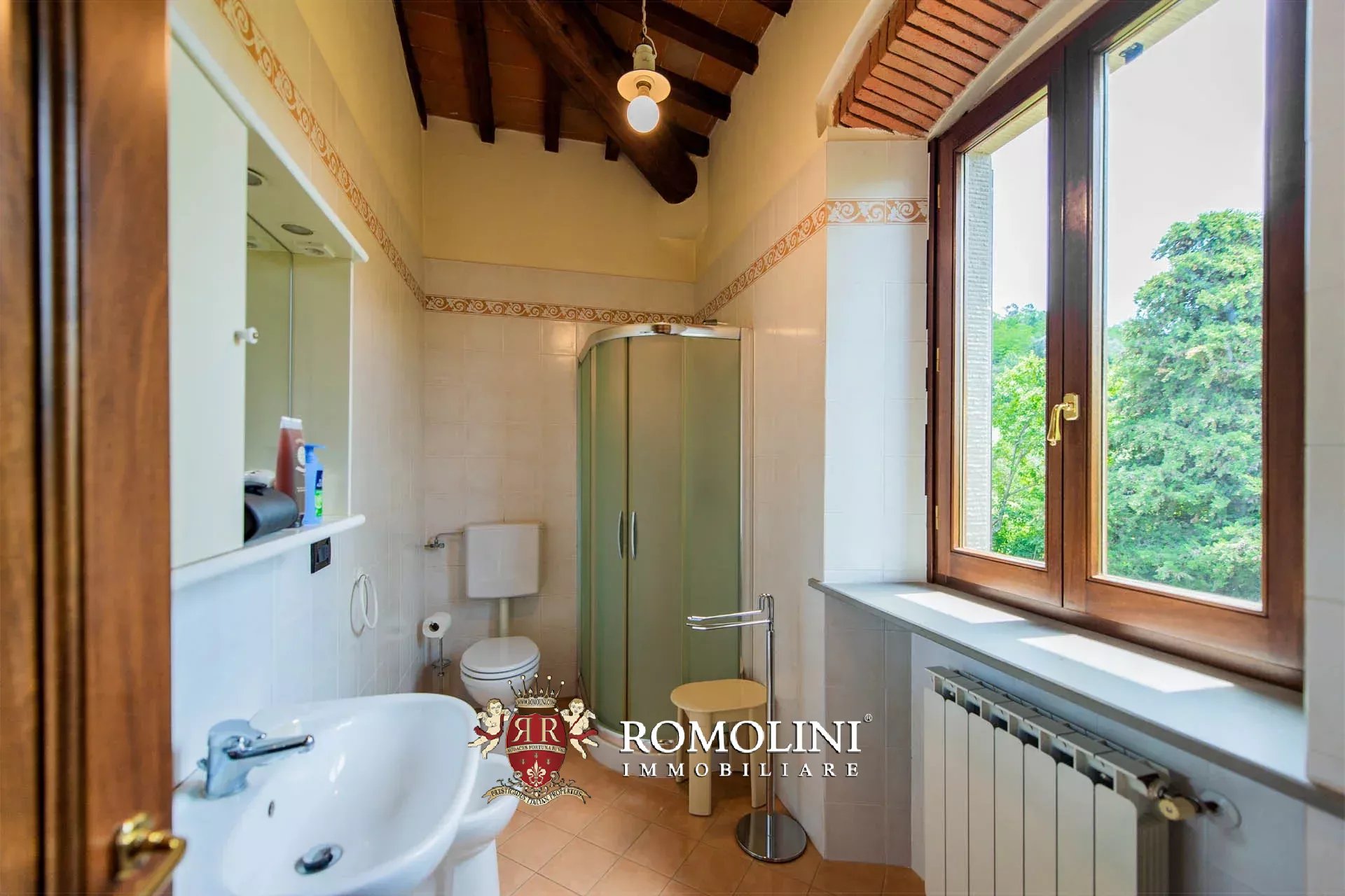 6 Bedroom Villa/Townhouse's Image 42