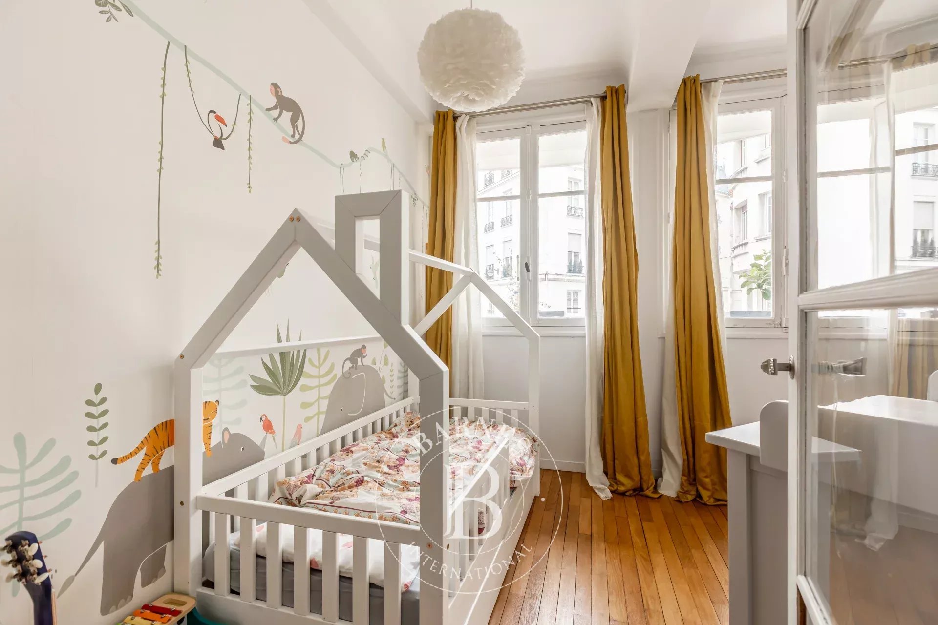 Paris  - Apartment 2 Bedrooms - picture 10