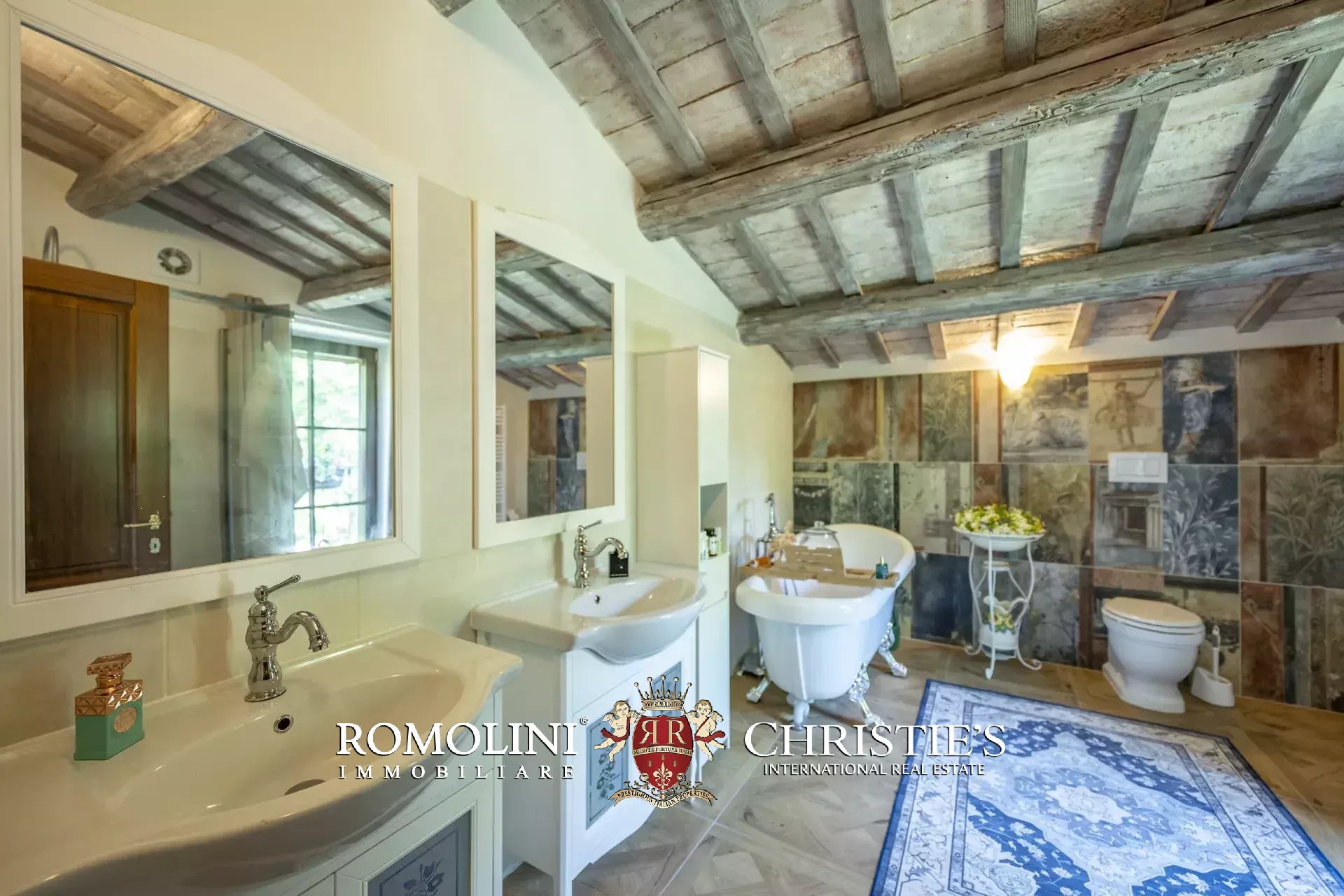 4 Bedroom Villa/Townhouse's Image 44