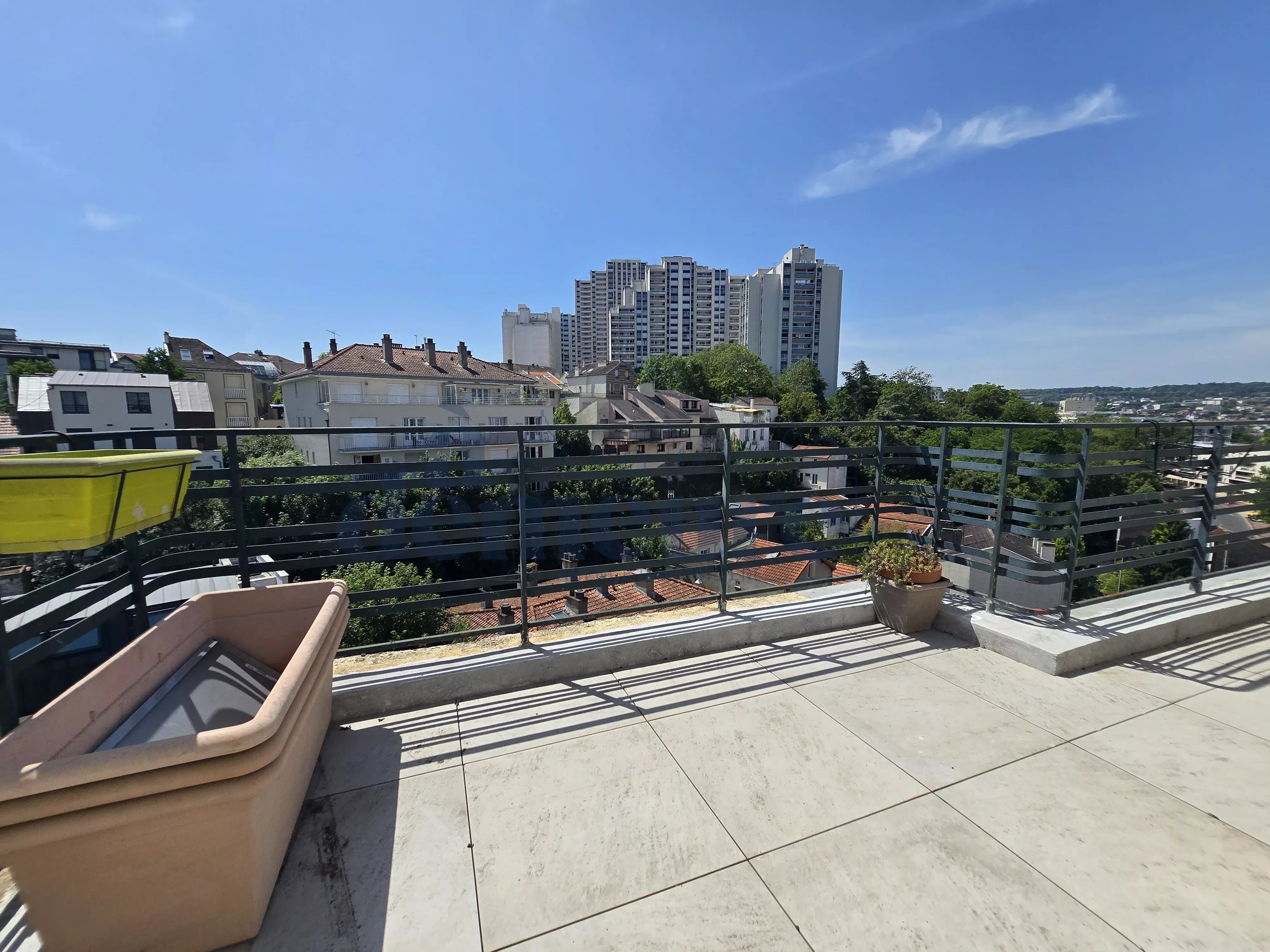 Sale Apartment Issy-les-Moulineaux