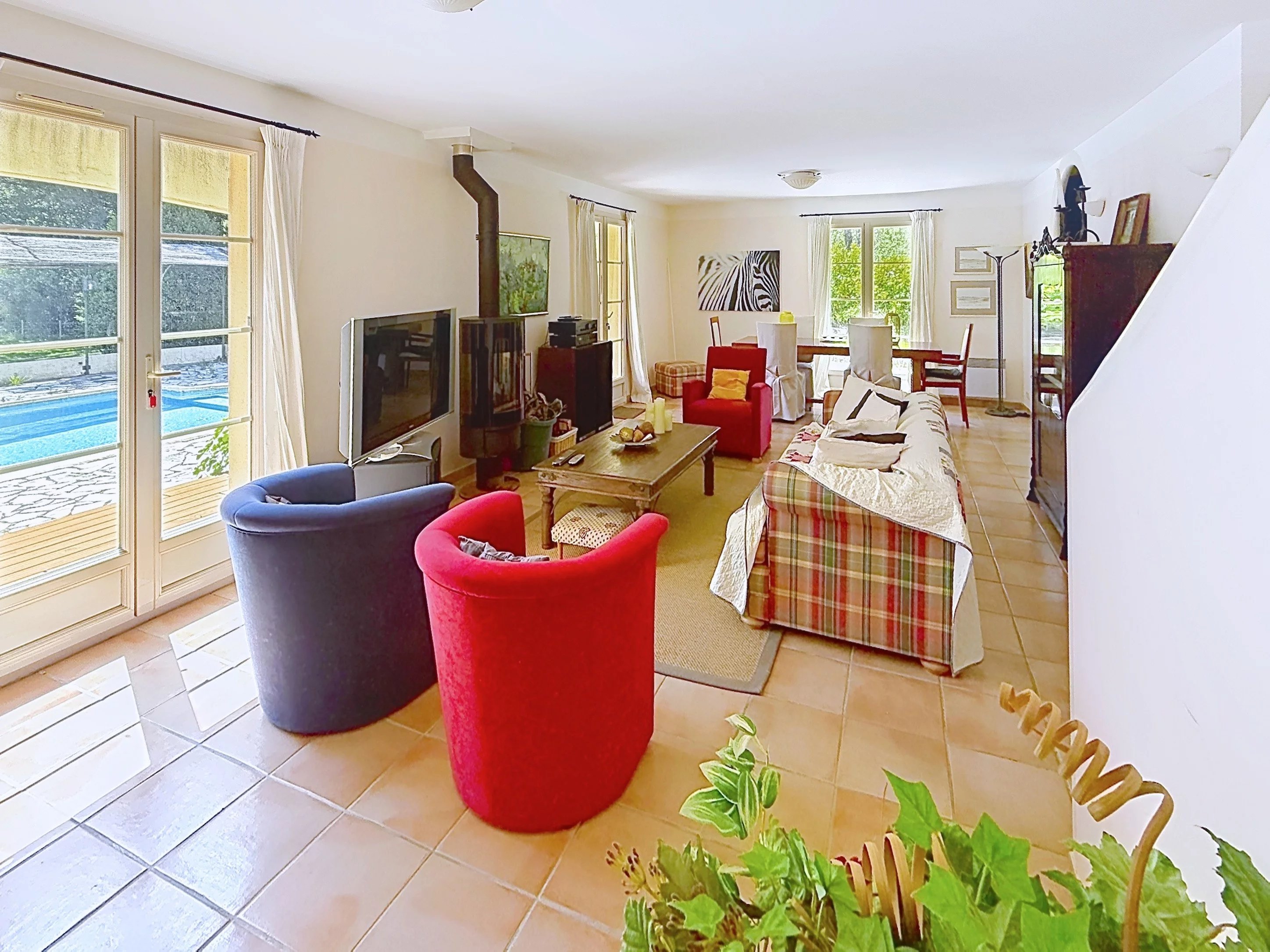 Exceptional property with 19th-century mill, detached villa, 2 pools on 1.6 hectares