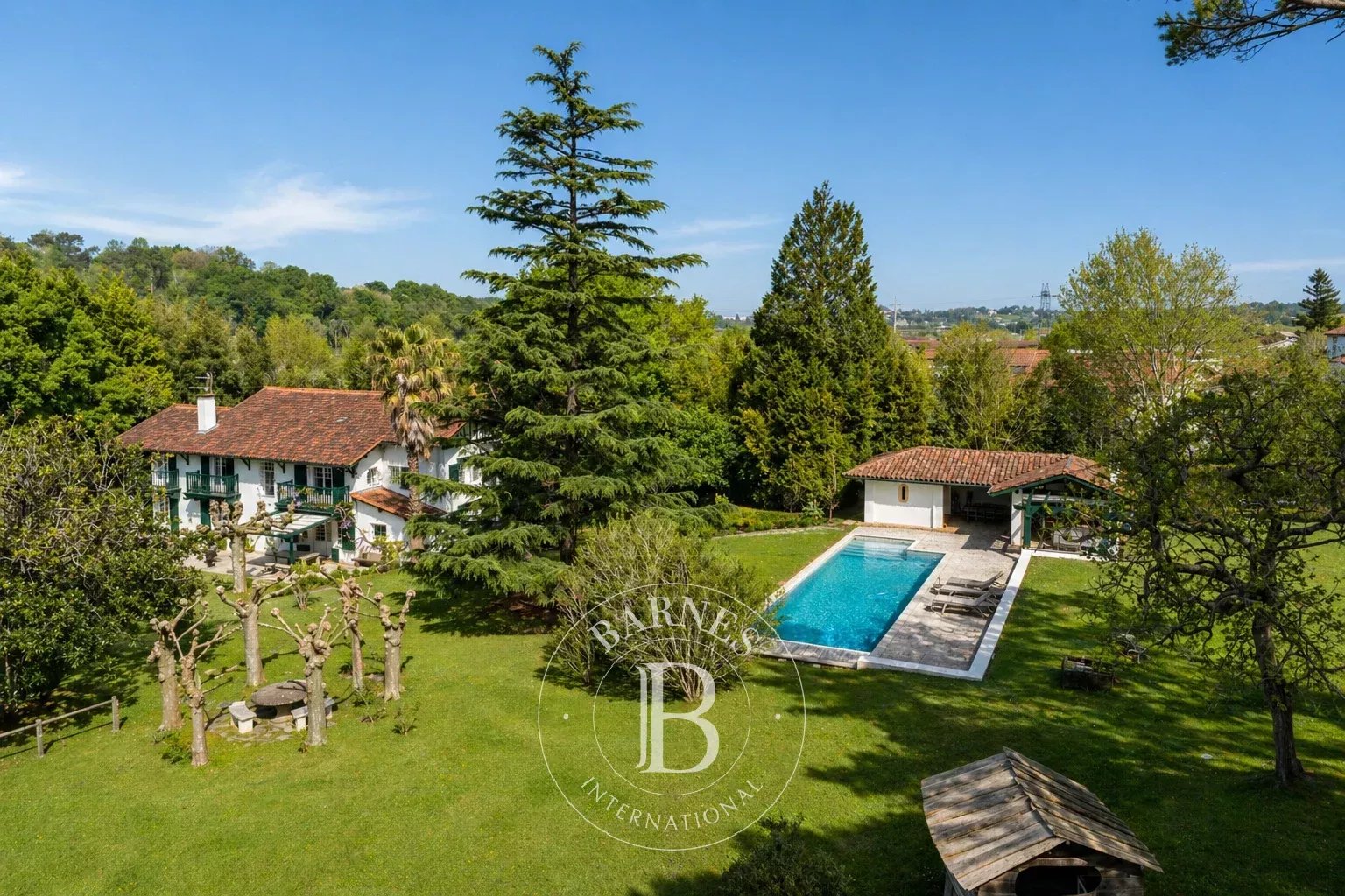 Maison Ascain  -  ref 86386446 (picture 1)