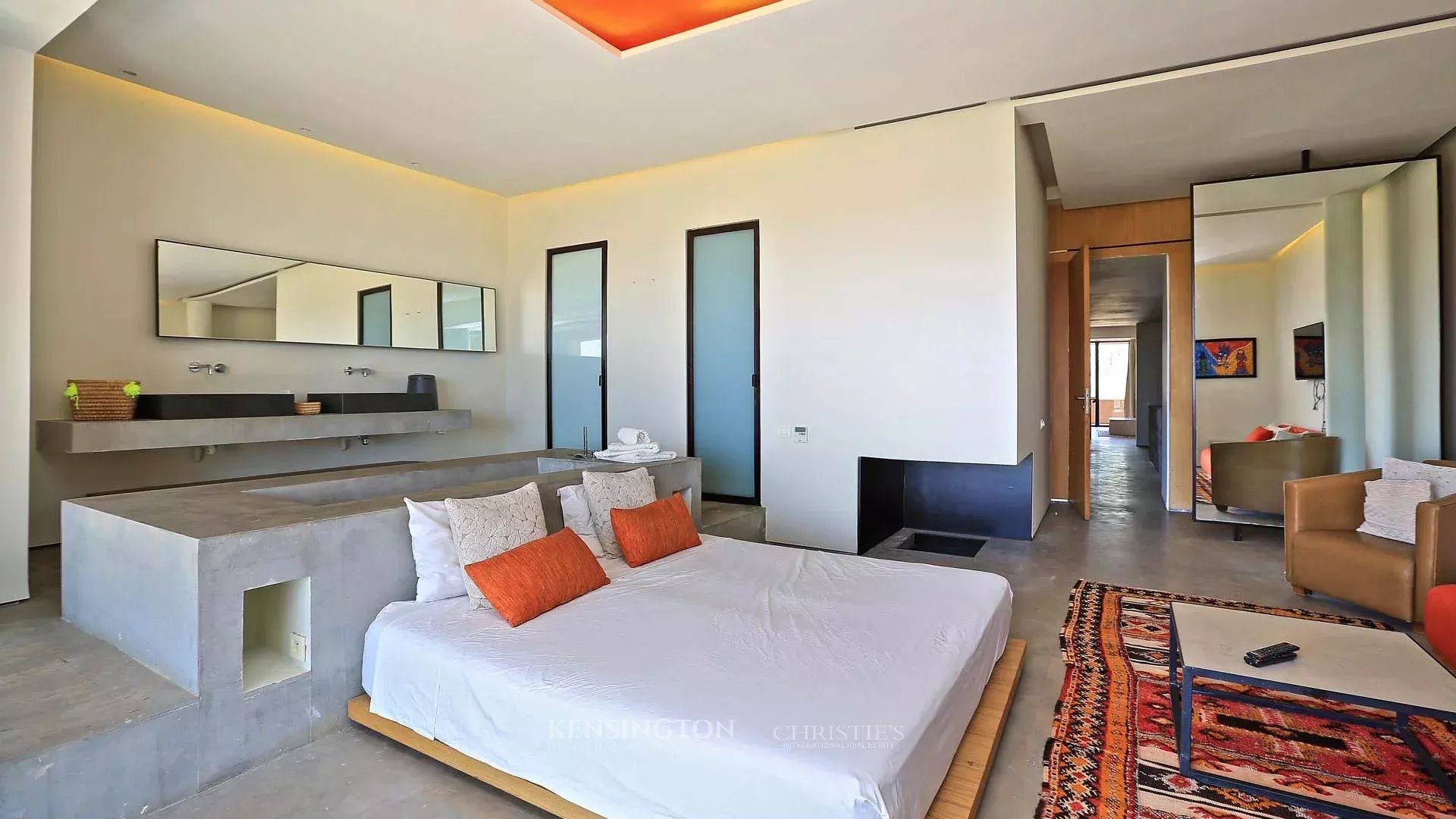 6 Bedroom Villa/Townhouse's Image 36
