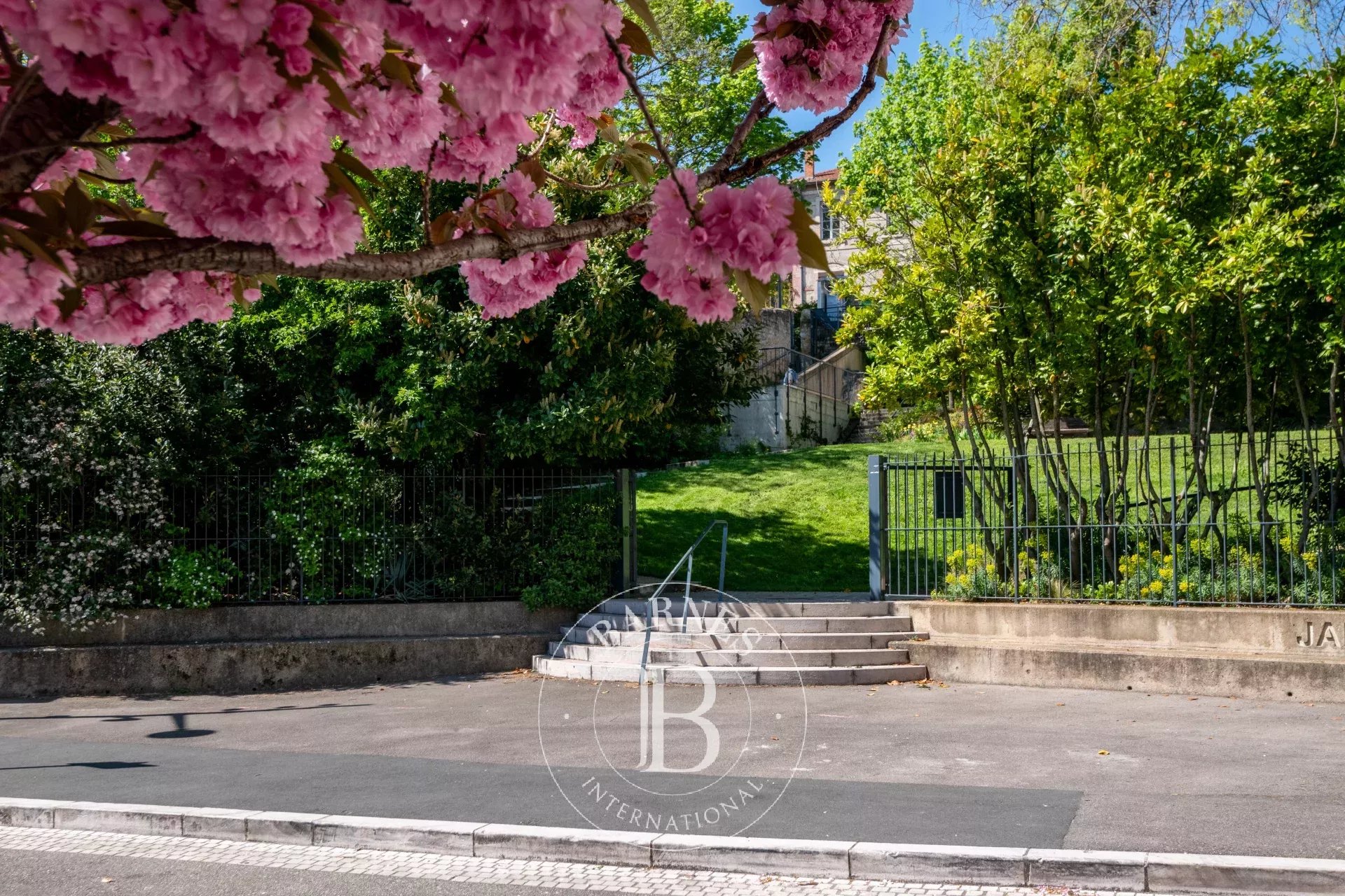 Daire Lyon 5ème - picture 16