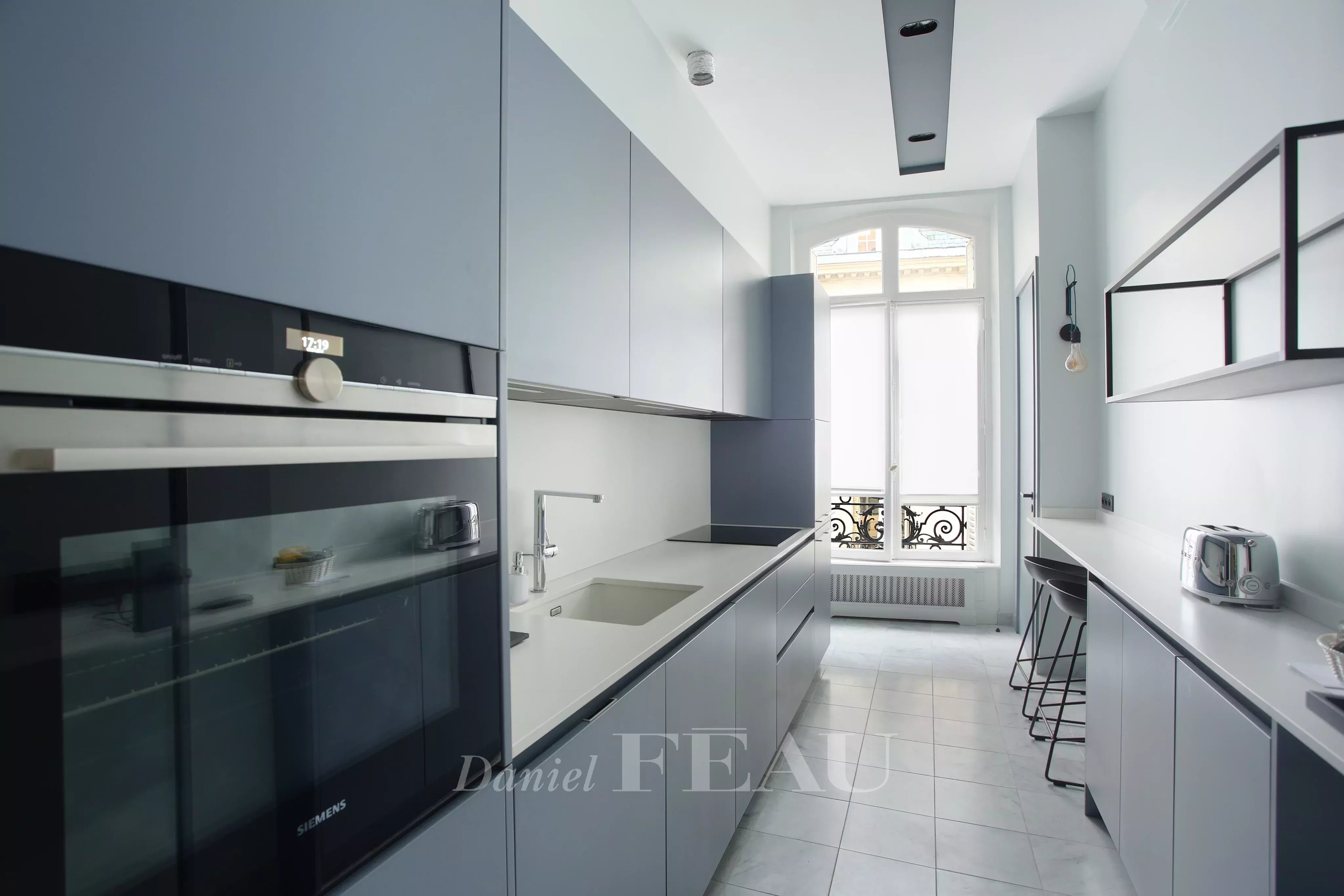 Sale Apartment Paris 16th