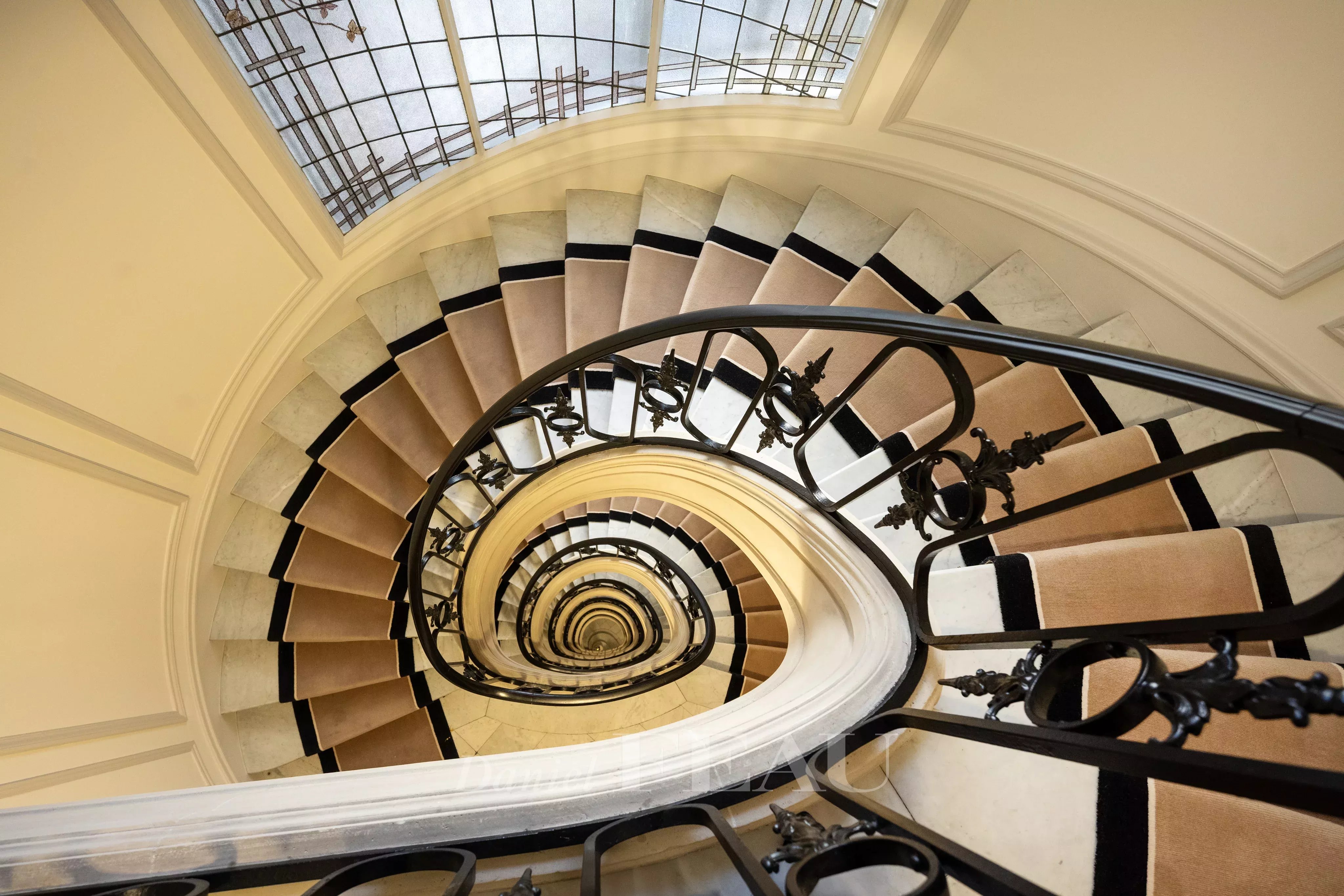 Sale Apartment Paris 7th