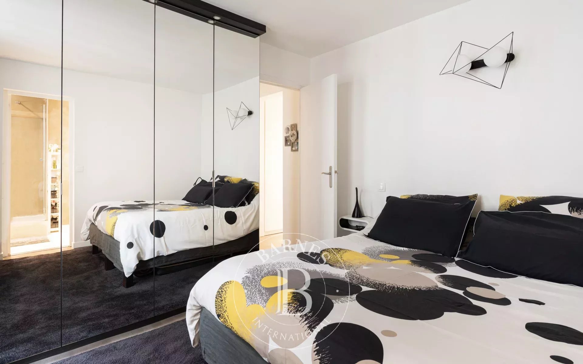 Daire Paris 9ème - picture 17