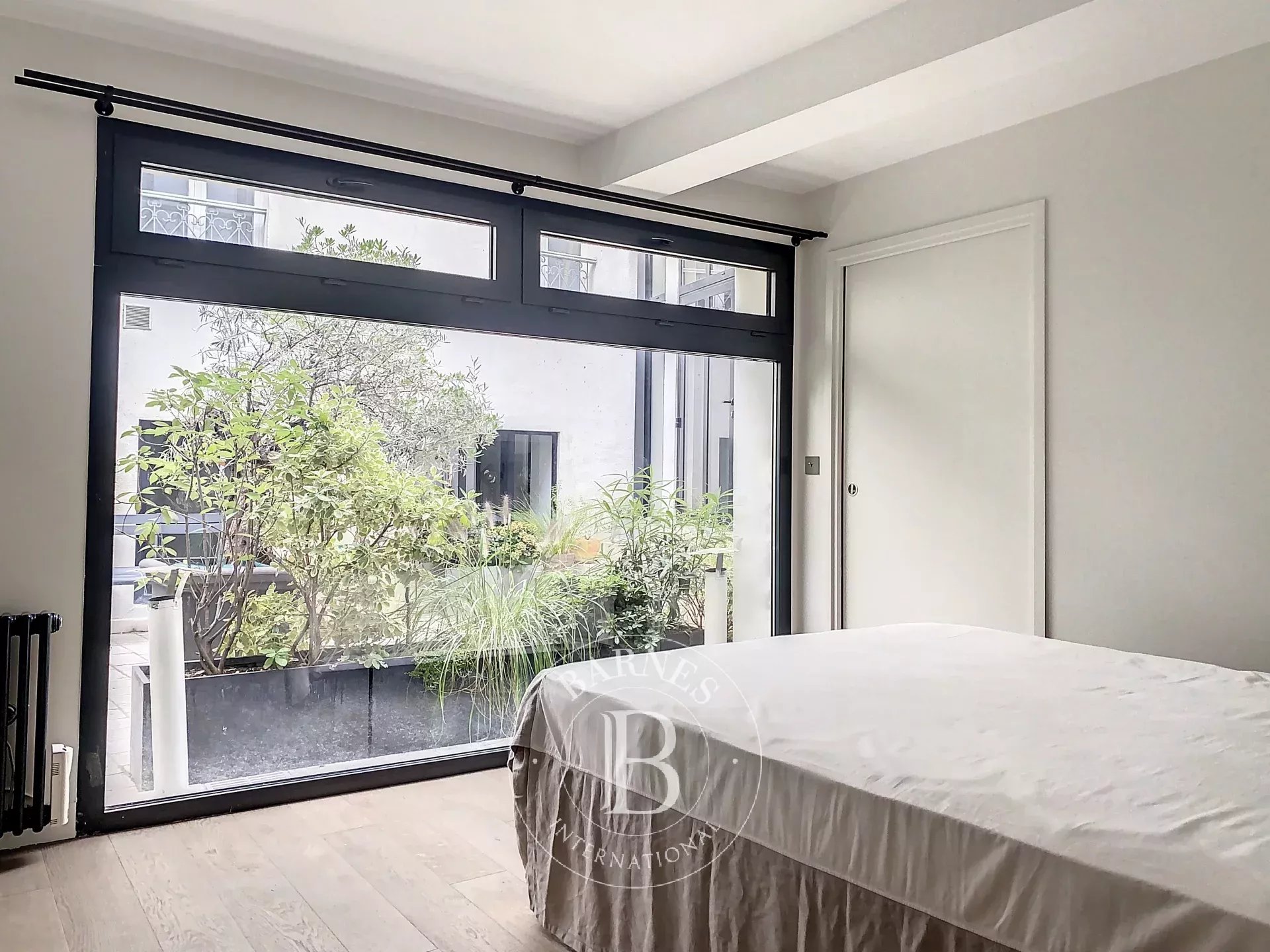 Ev Paris 18ème - picture 13