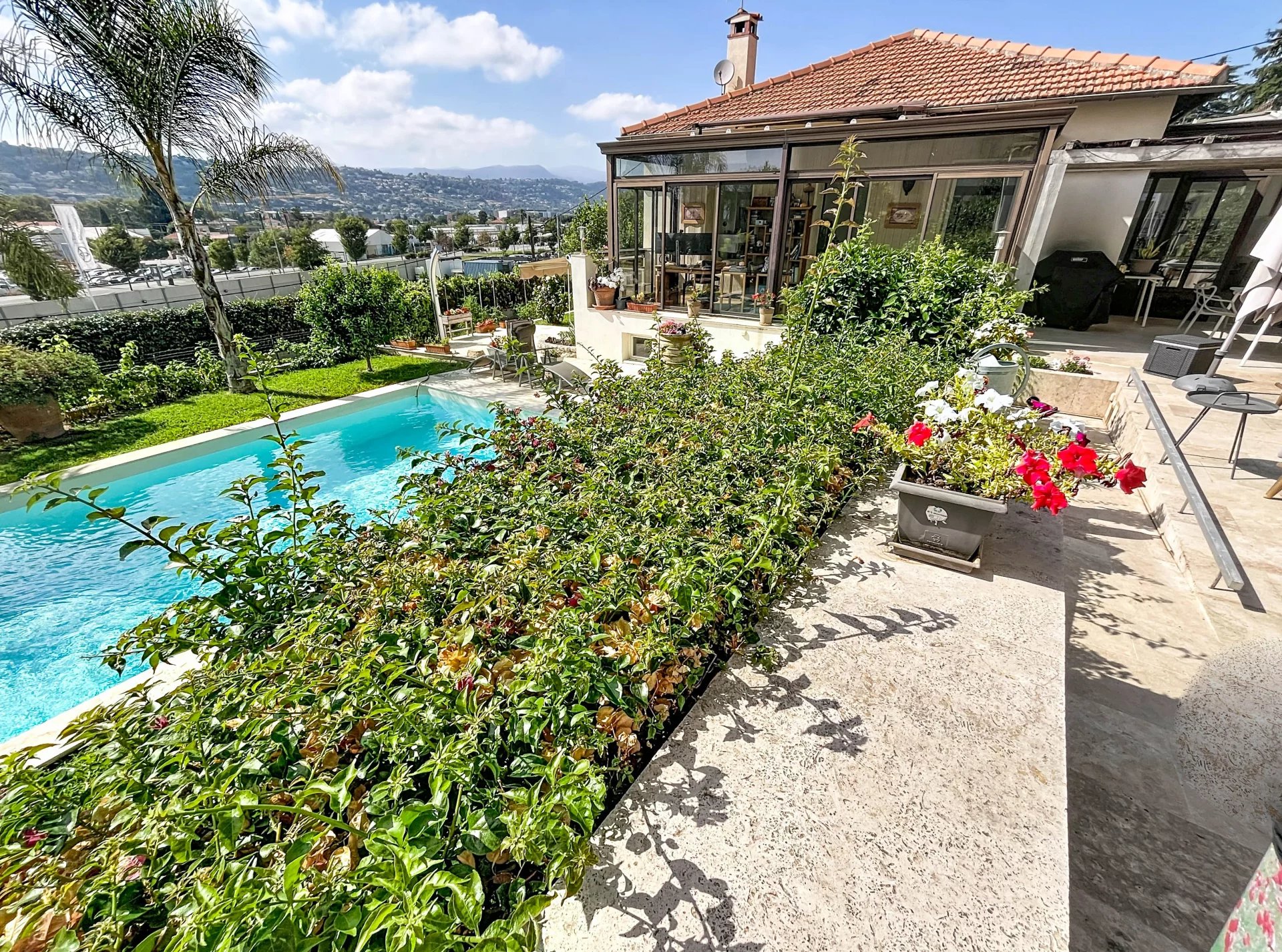 VENTE - Maison 5P 173M2 Nice Ouest Contemporaine Piscine Jardin Vue Dégagée