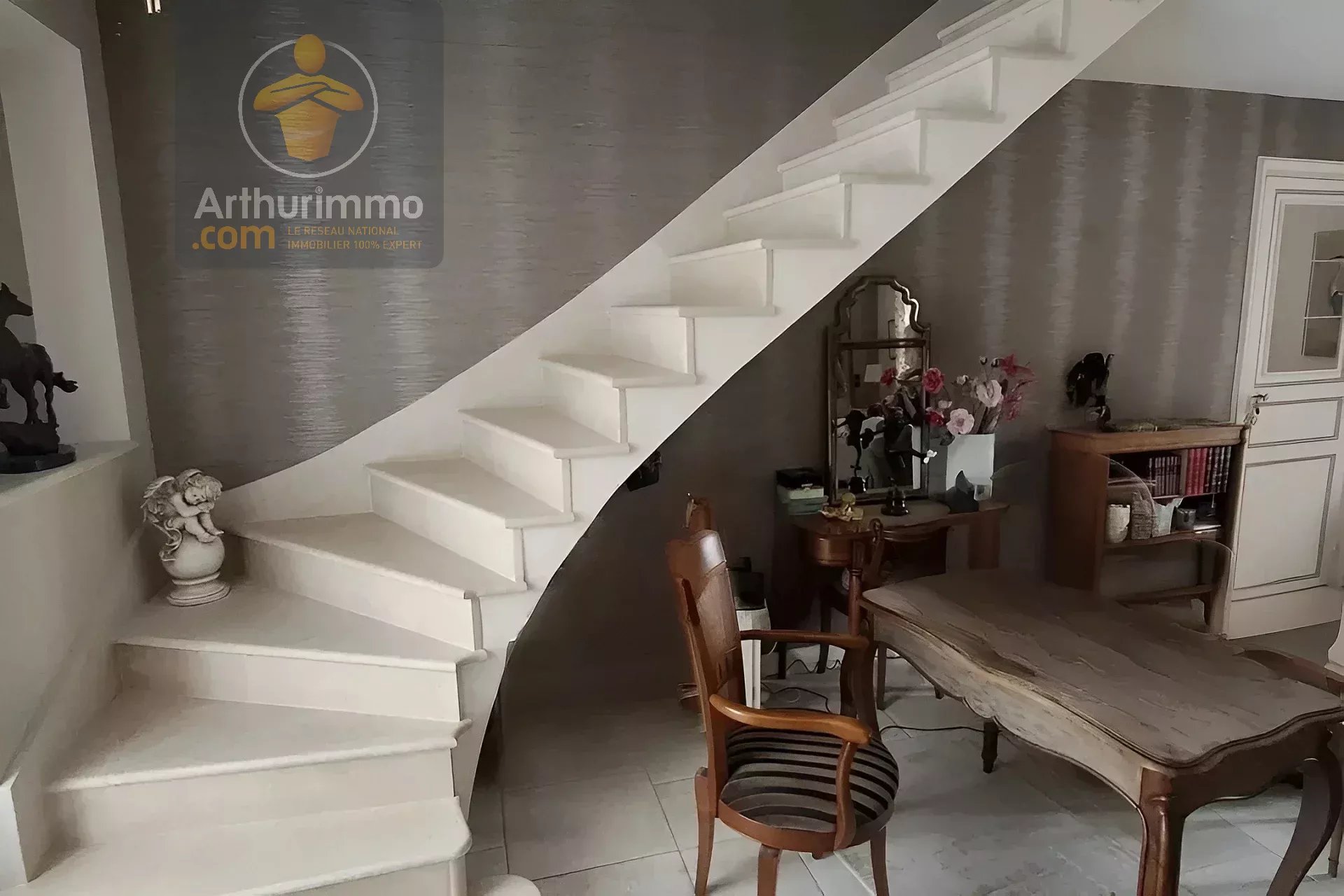 Ensemble immobilier à Avaray — photo 8