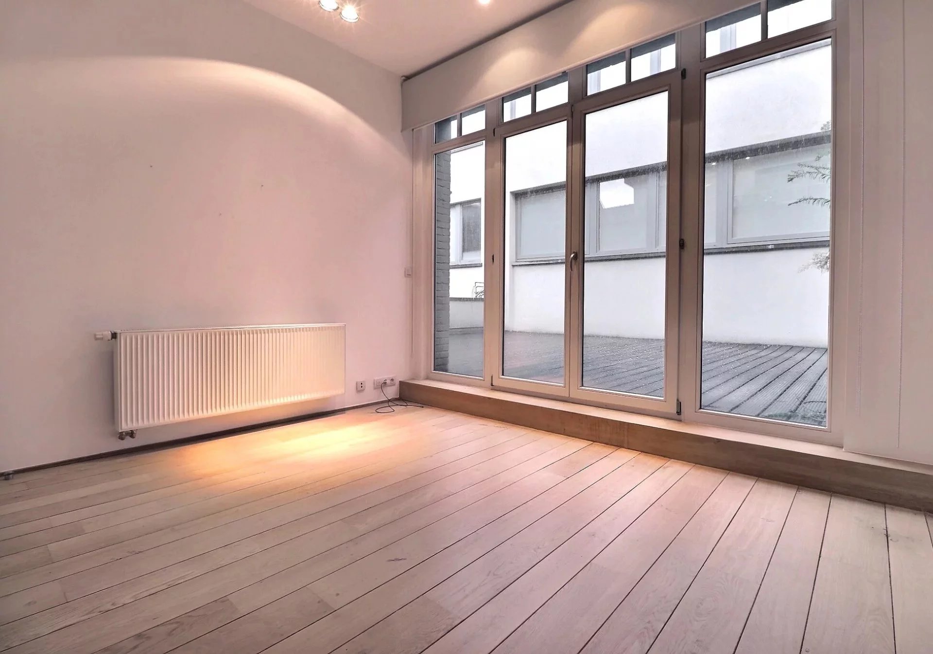 Ixelles - Chatelain - Duplex 3ch + terrasses + parking (optionnel)