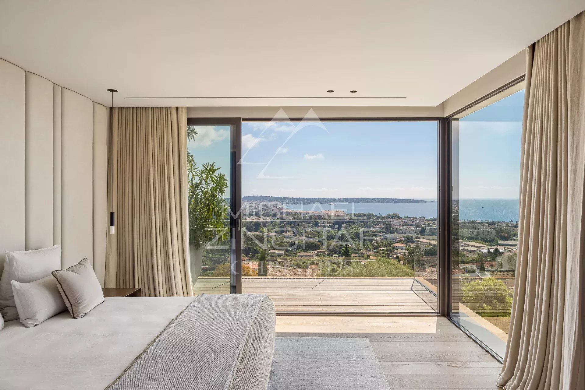 5 Bedroom Villa/Townhouse's Image 5