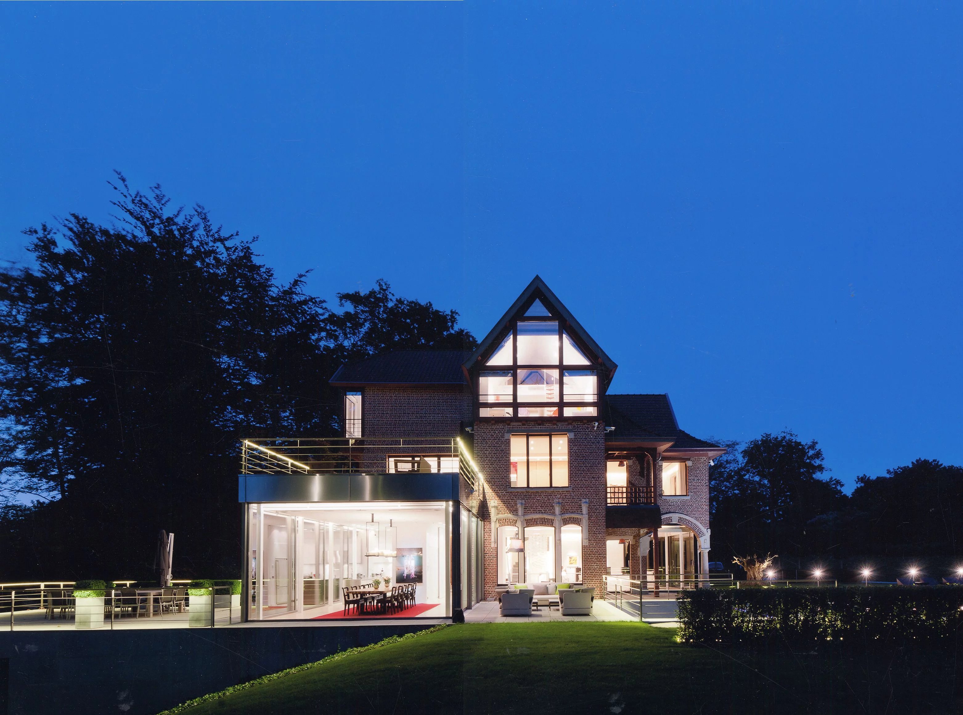 Ukkel - Sterrenwacht - Uitzonderlijke villa met zwembad en garage