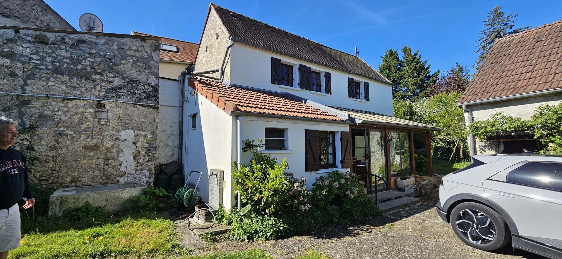 Coup de cœur assuré : Charmante maison en pierres avec grand jardin et dépendances
