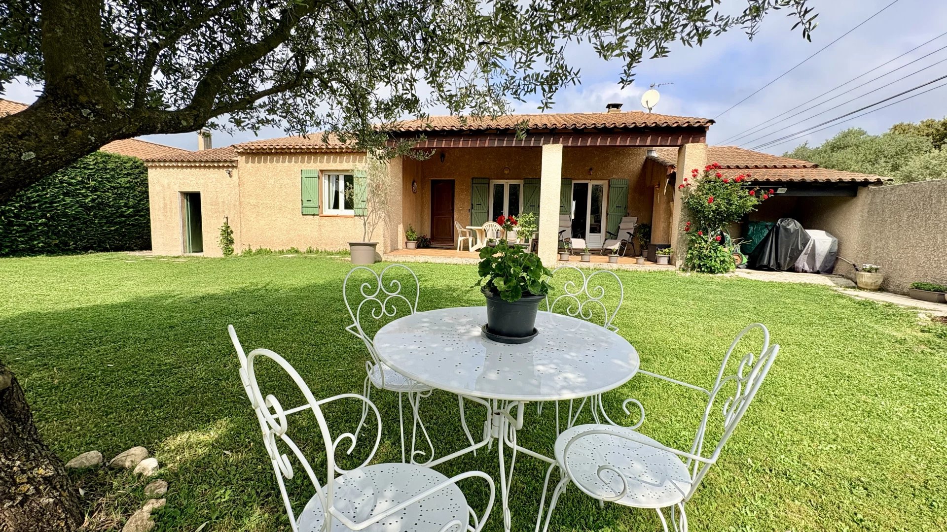 Maison de plain pied de qualité aux portes de Carpentras