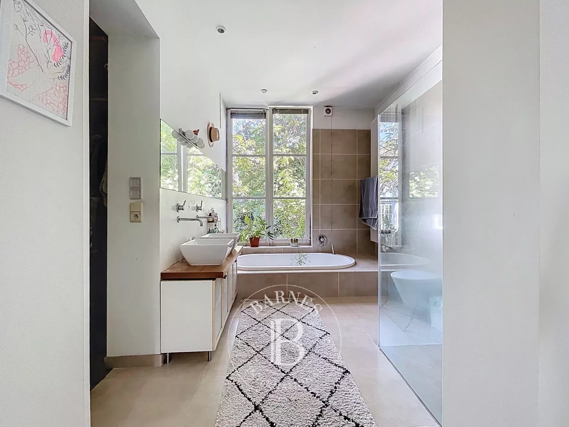 Uccle-Maison de charme-Un havre de paix à vendre