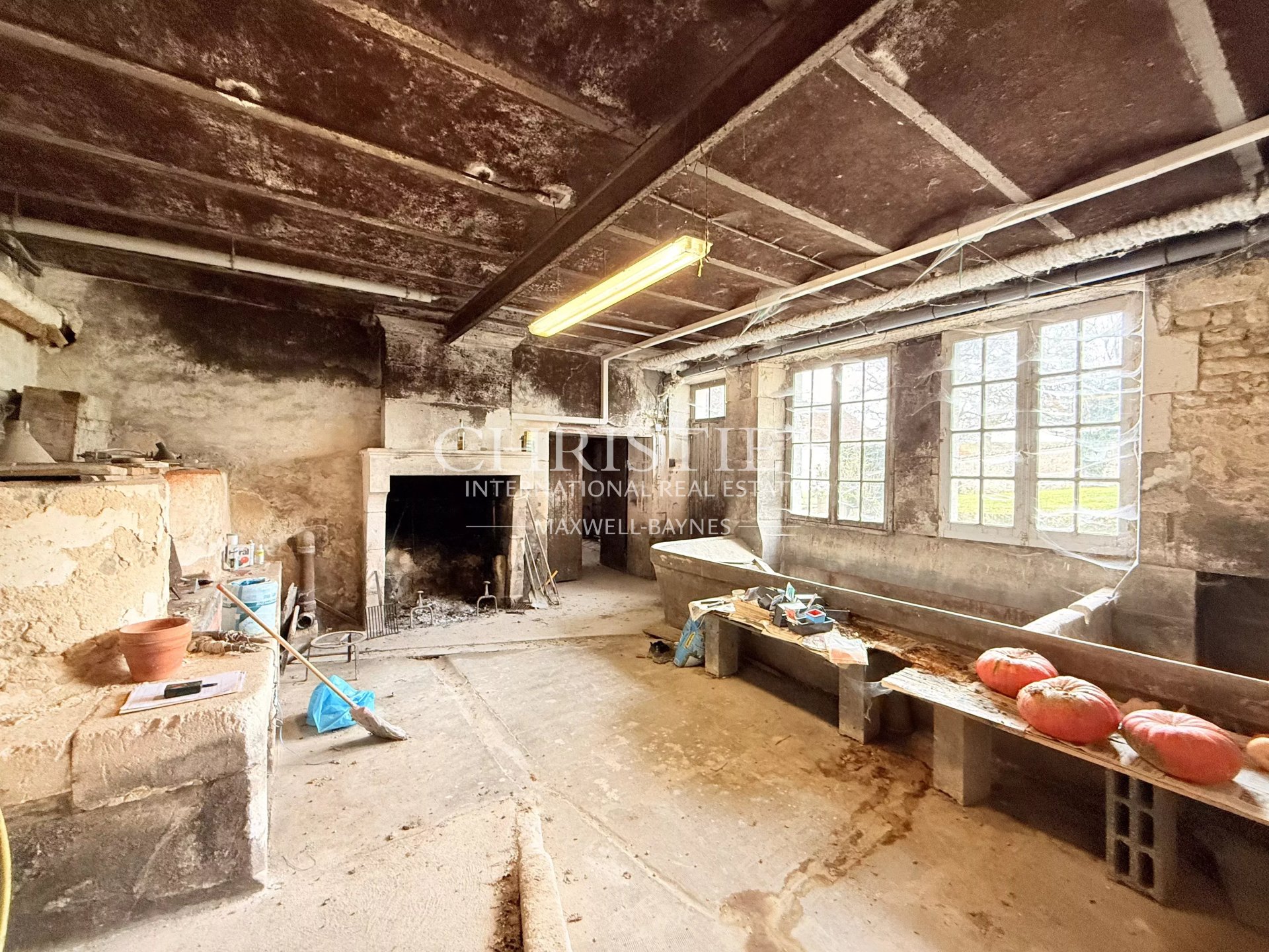 10 Bedroom Villa/Townhouse's Image 33