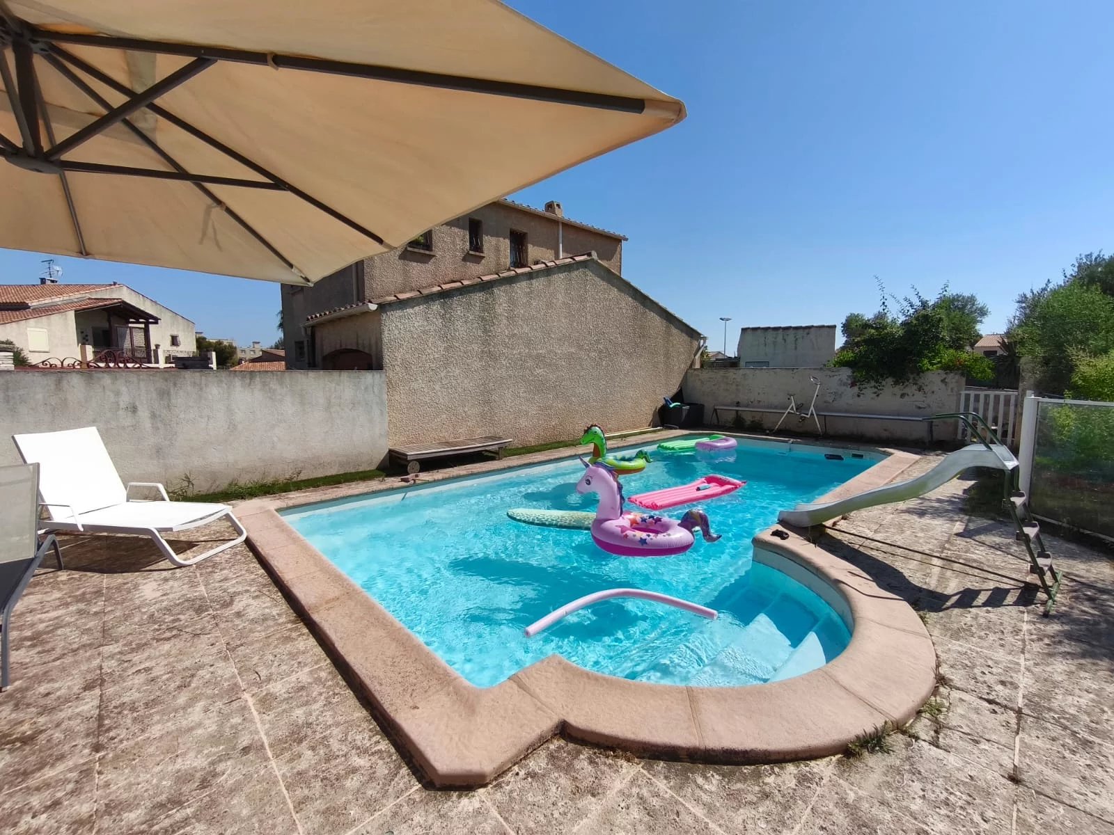 Sale Apartment Vitrolles