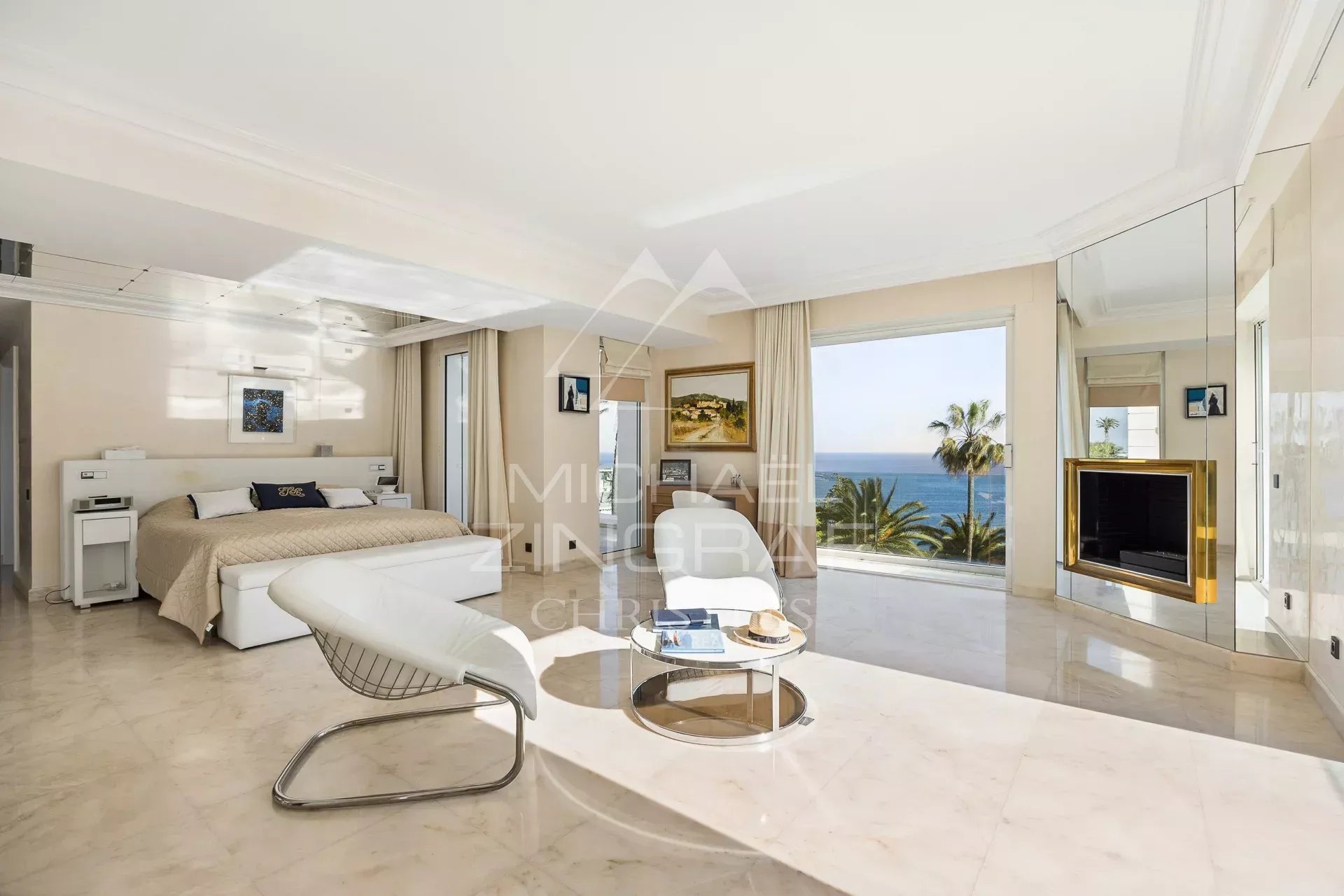 5 Bedroom Villa/Townhouse's Image 3