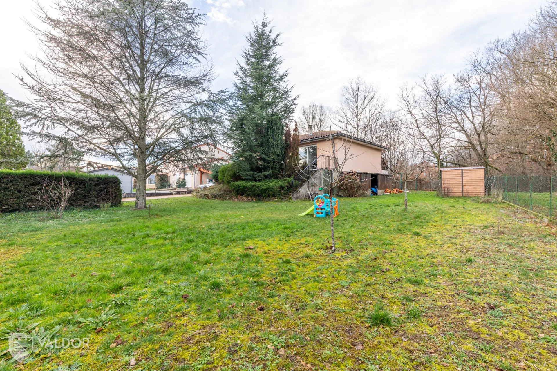 Maison de 92 m² avec sous-sol complet à rénover