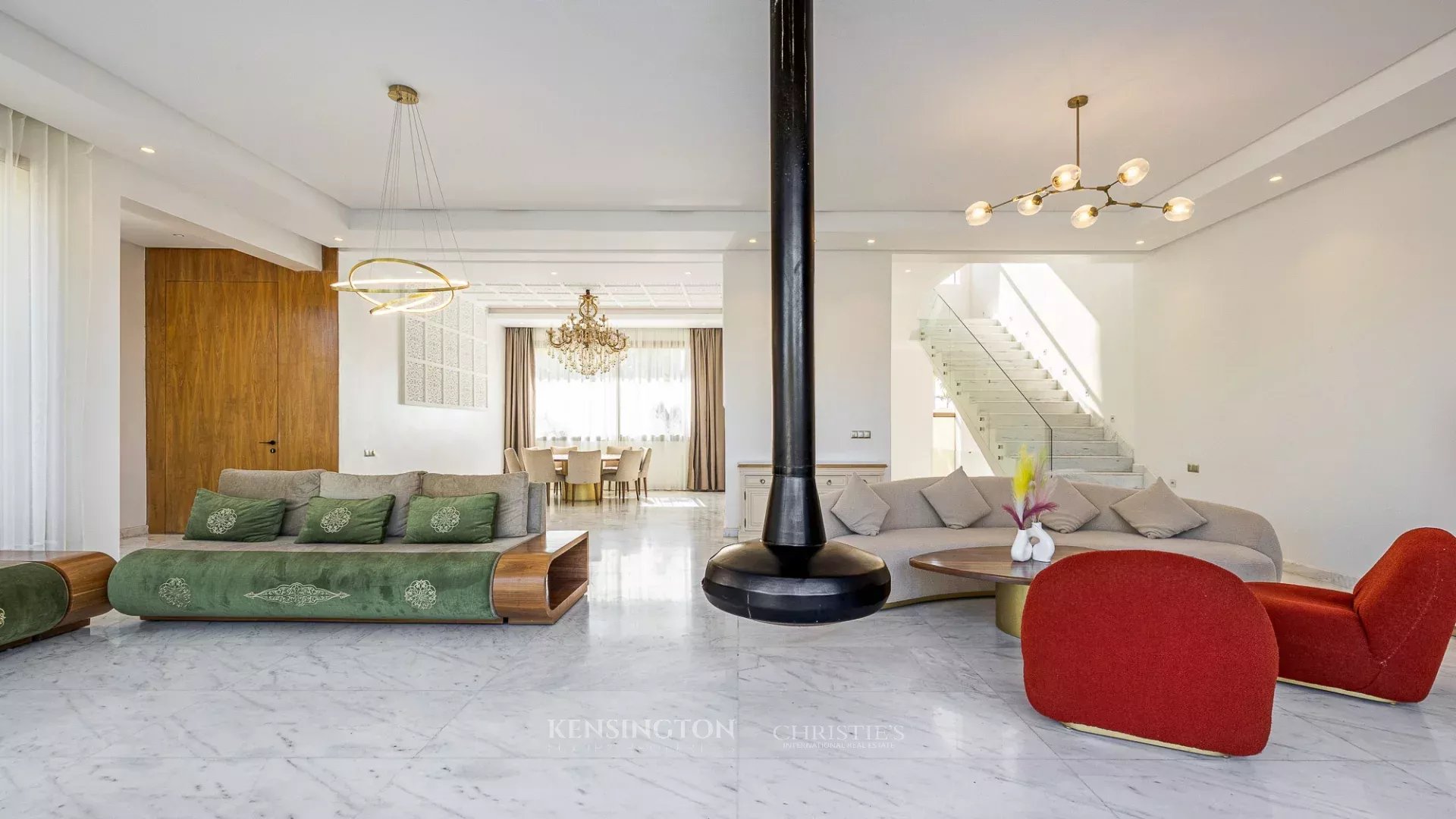 4 Bedroom Villa/Townhouse's Image 3