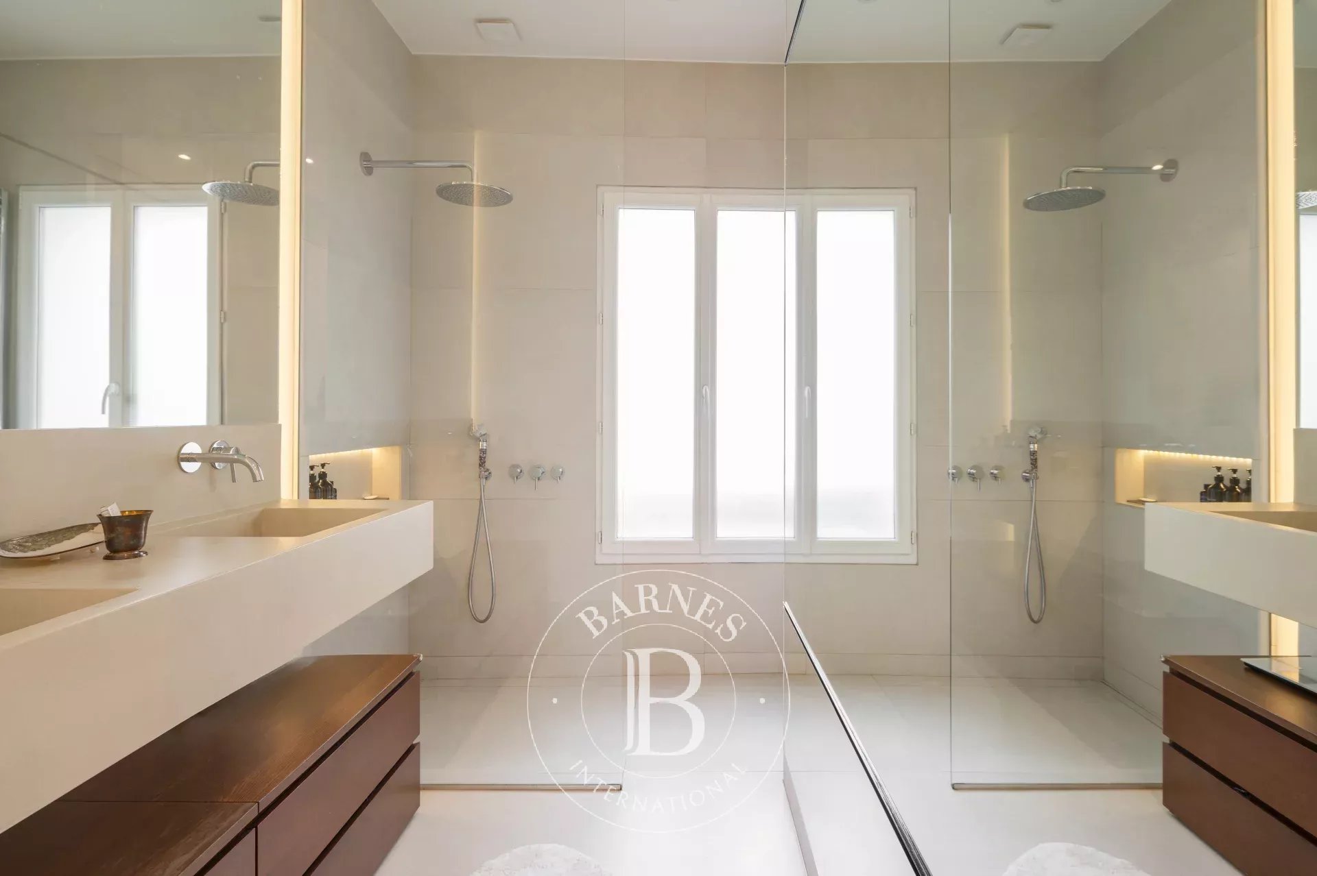 Daire Paris 9ème - picture 17