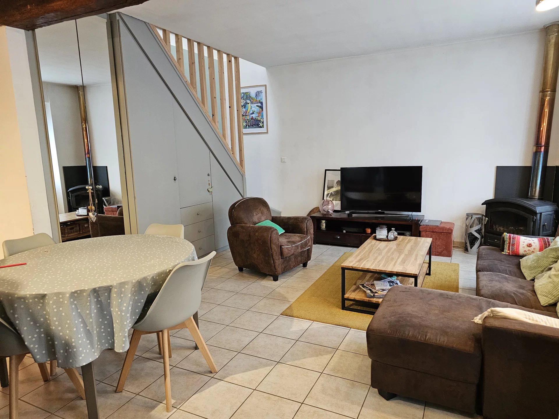 Agence immobilière de PARIS - LONDON - PAROS