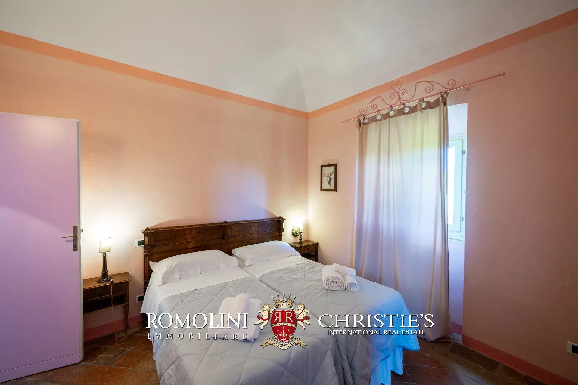 26 Bedroom Villa/Townhouse's Image 51