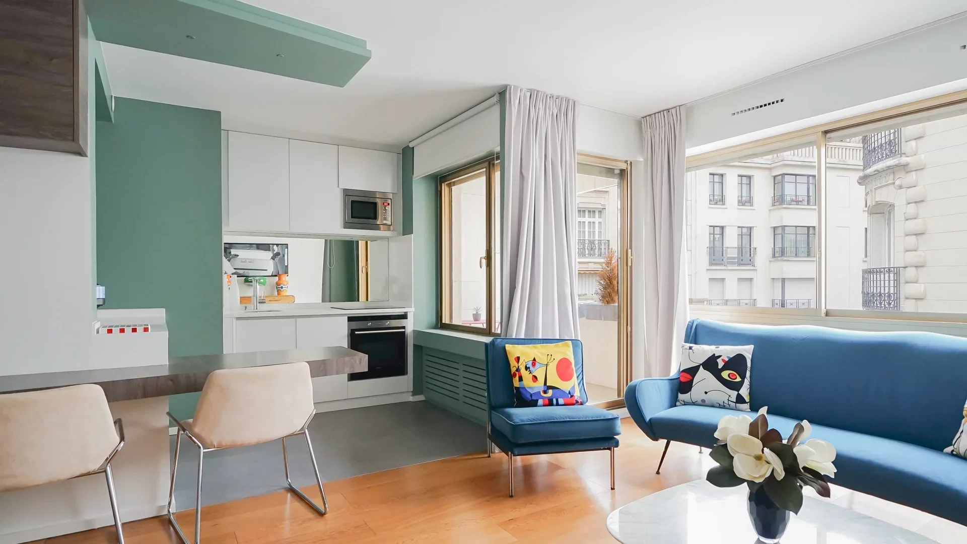 Paris 7e - UNIVERSITÉ / GROS CAILLOU