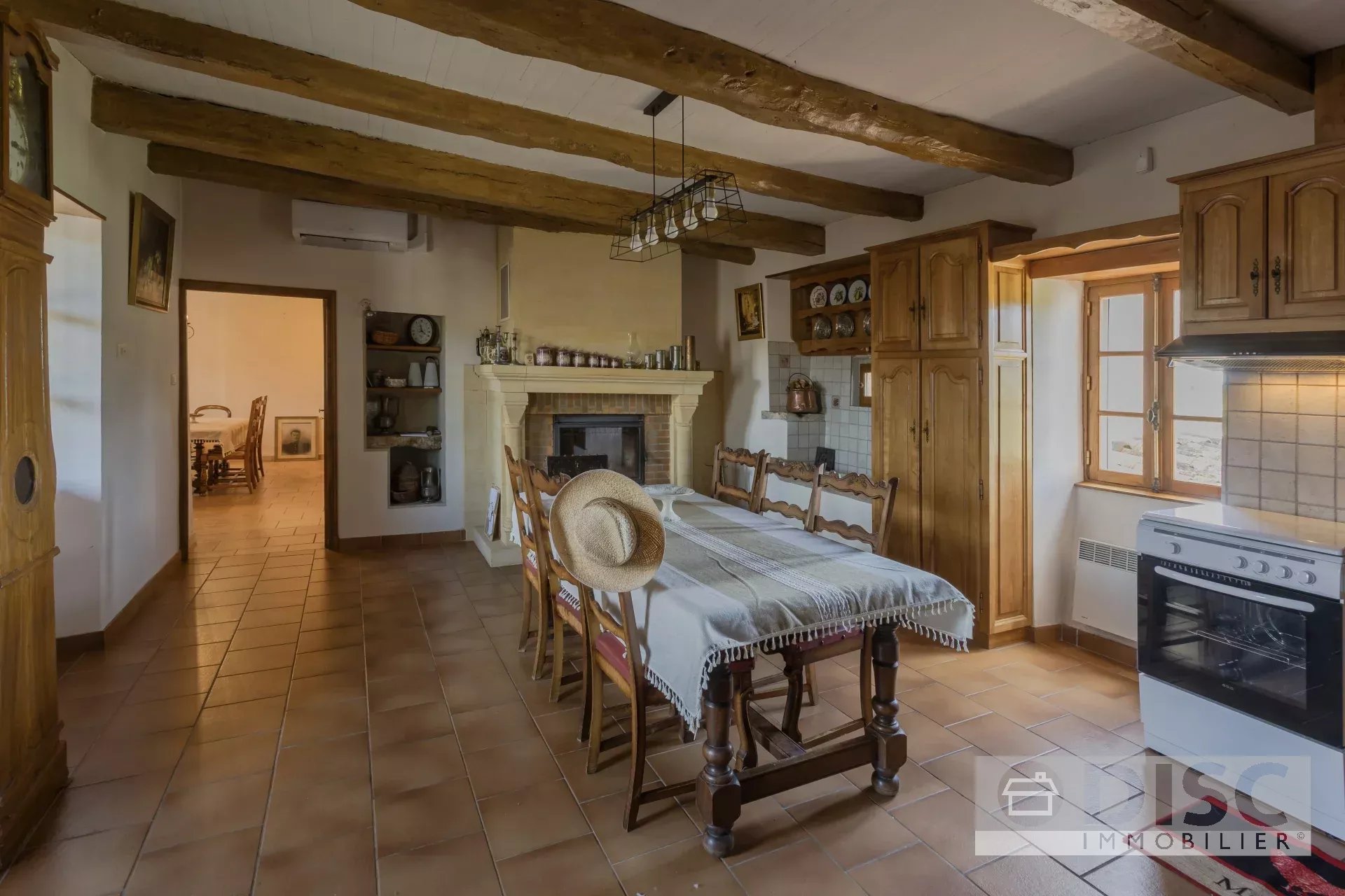Beau corps de ferme avec cour interieure grand grange et 2,3 hectares de terrain. - Photo 5