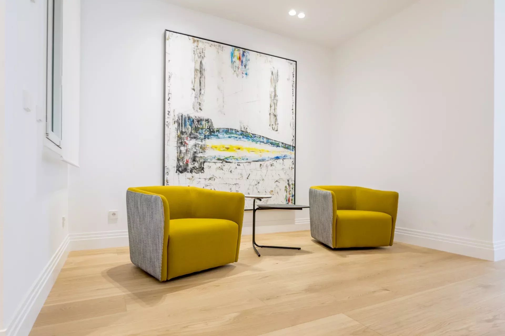 Appartement de Luxe Rénové avec Vue Imprenable sur la Fontaine de Neptune - picture 14