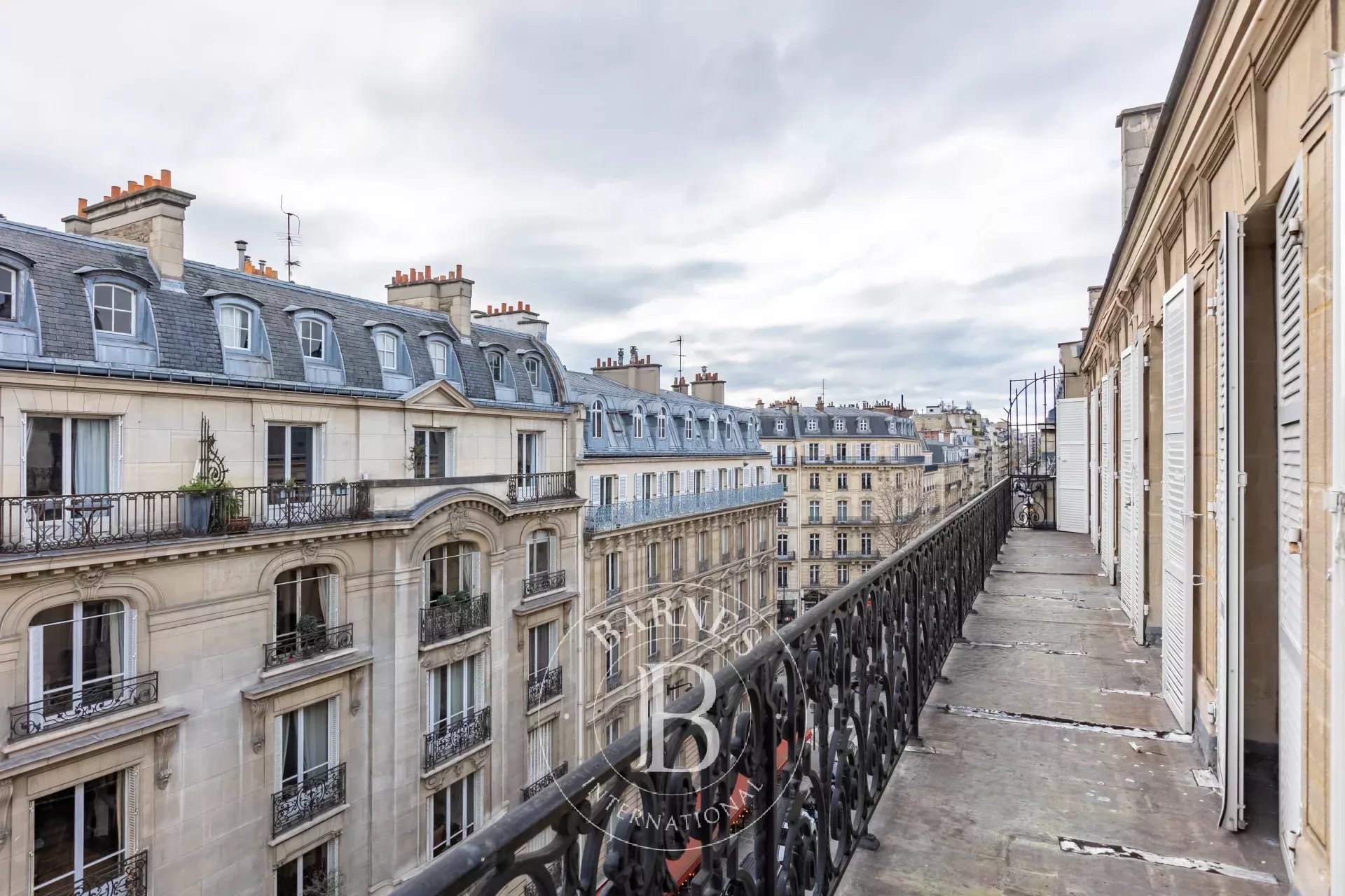 Daire Paris 8ème - picture 14